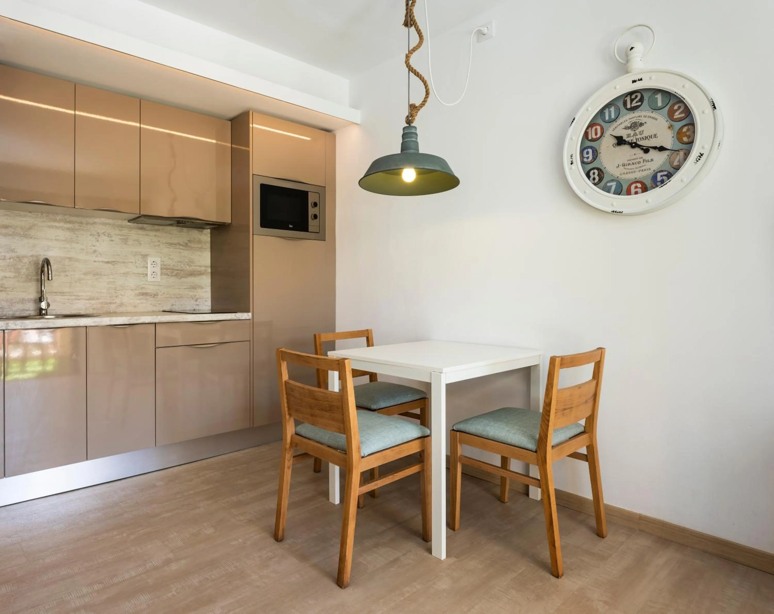 Kitchen or kitchenette in Apartamentos S'Olivera