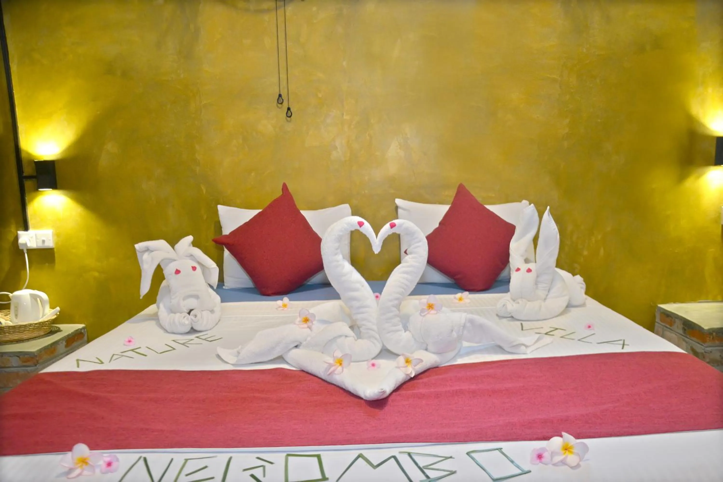 Bed in Negombo The Nature Villa and Cabanas