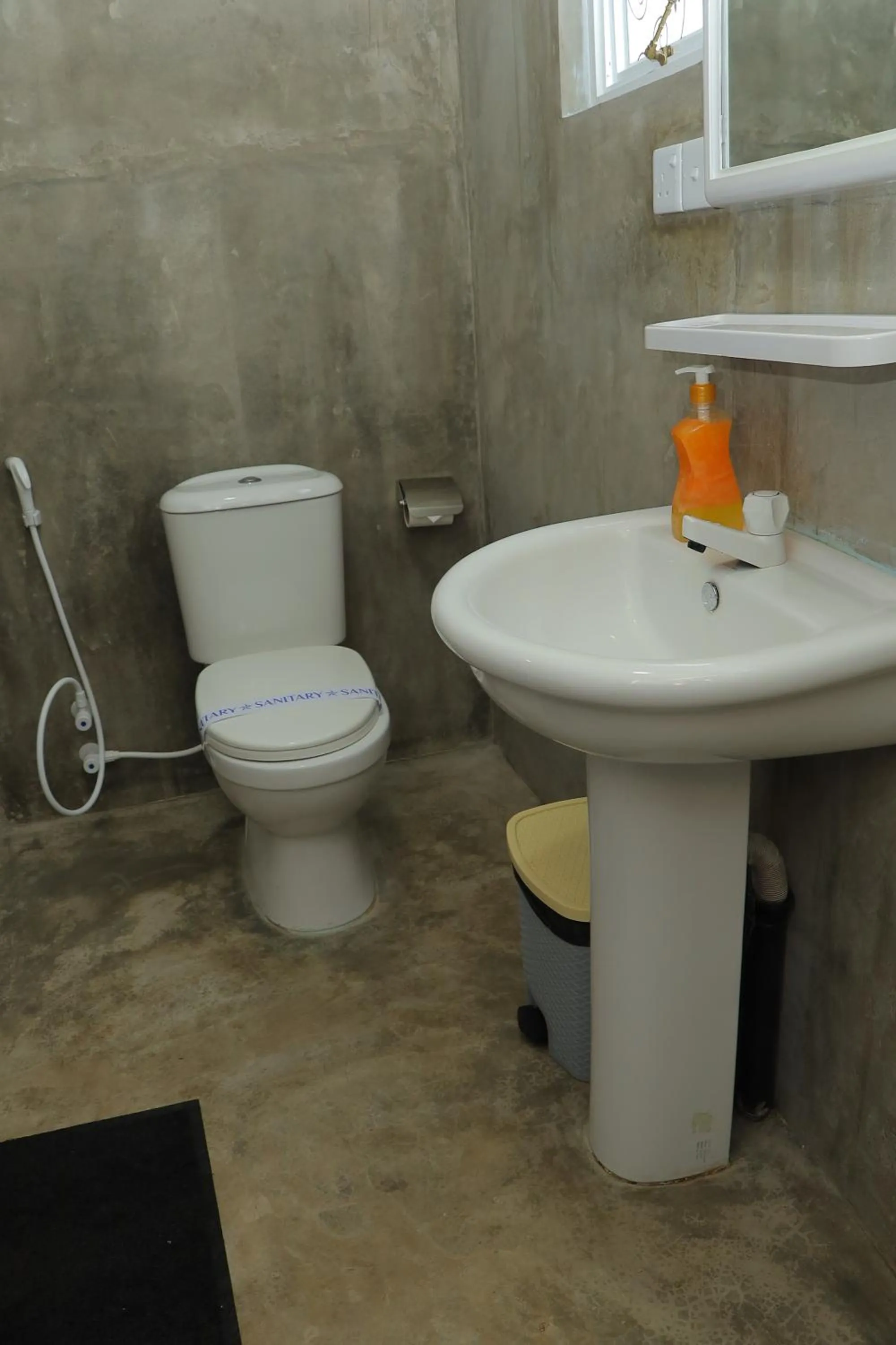 Toilet in Negombo The Nature Villa and Cabanas