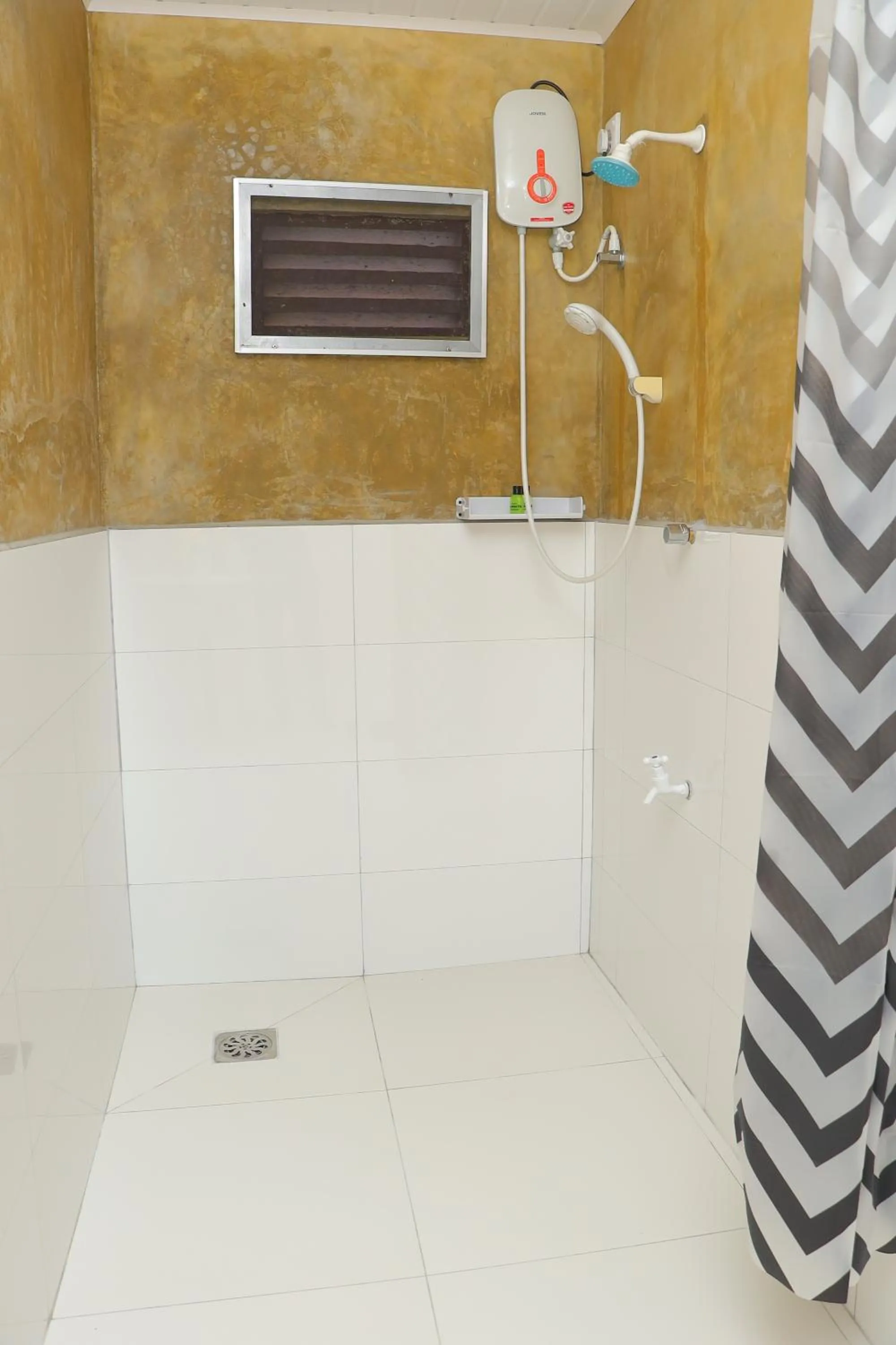 Shower in Negombo The Nature Villa and Cabanas