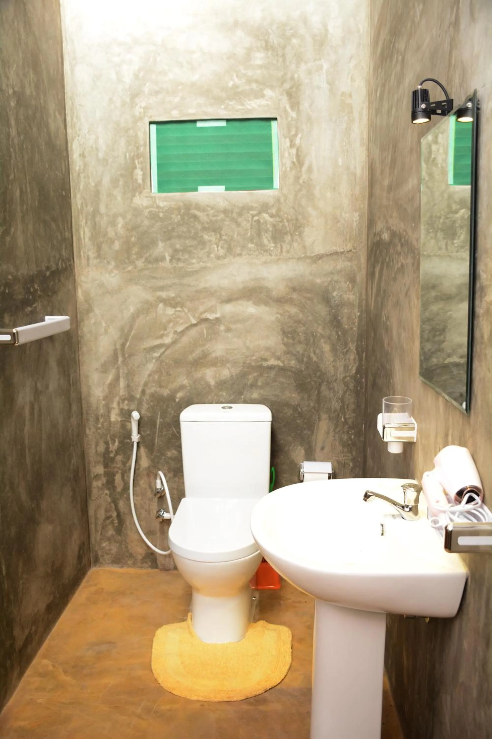 Toilet in Negombo The Nature Villa and Cabanas