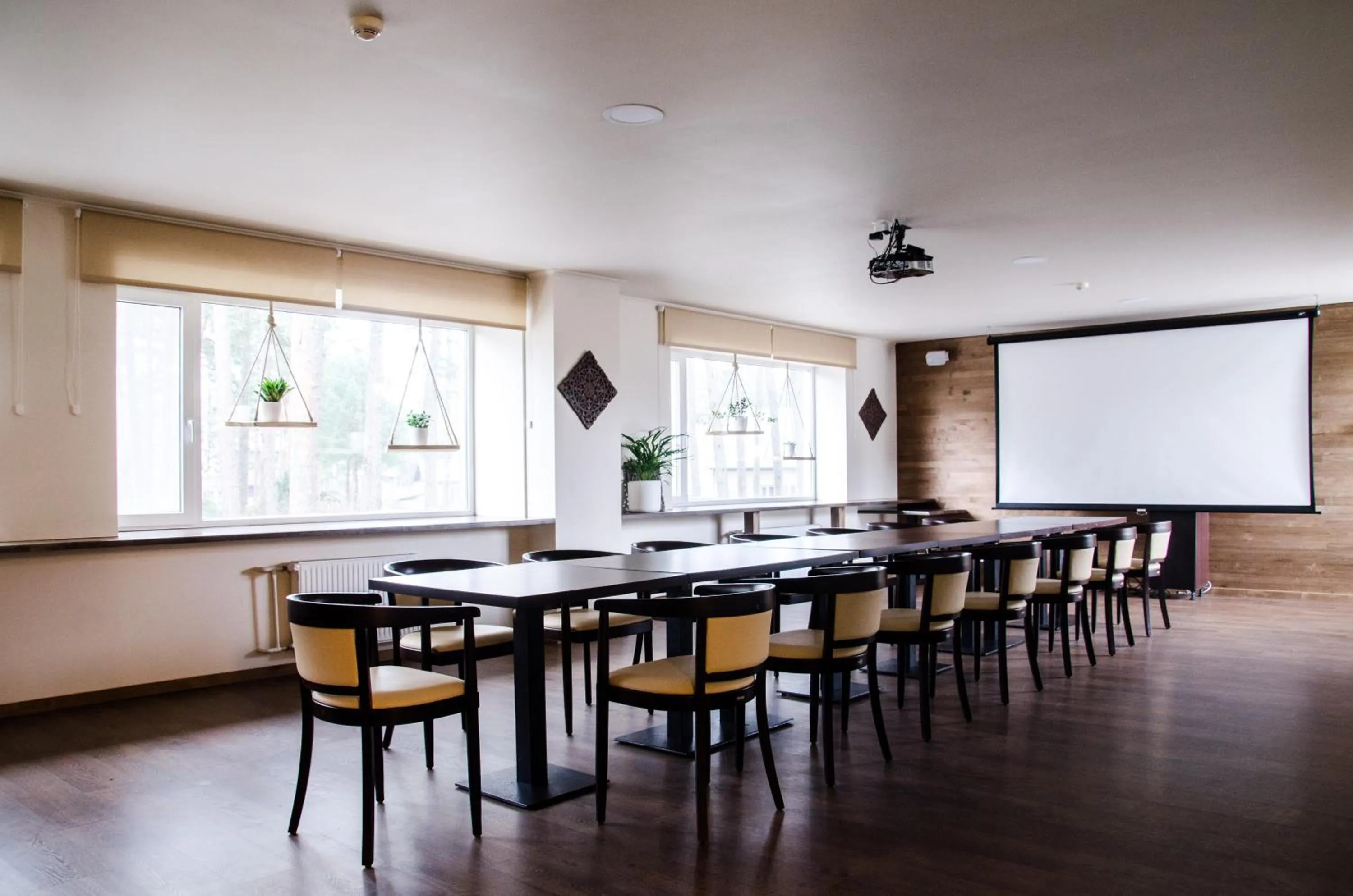 Business facilities in Pine Resort