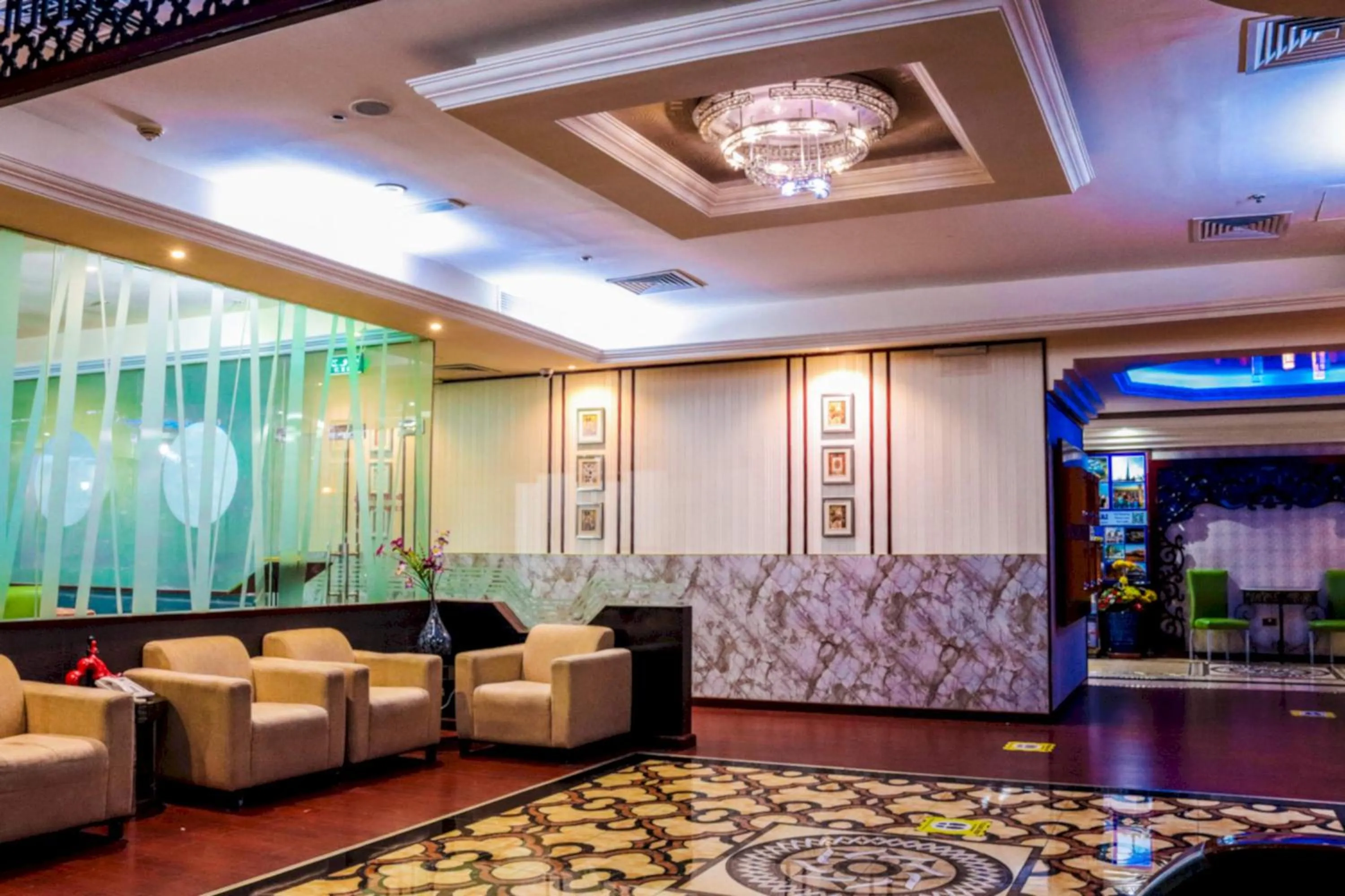 Seating area in Phoenix Hotel Dubai