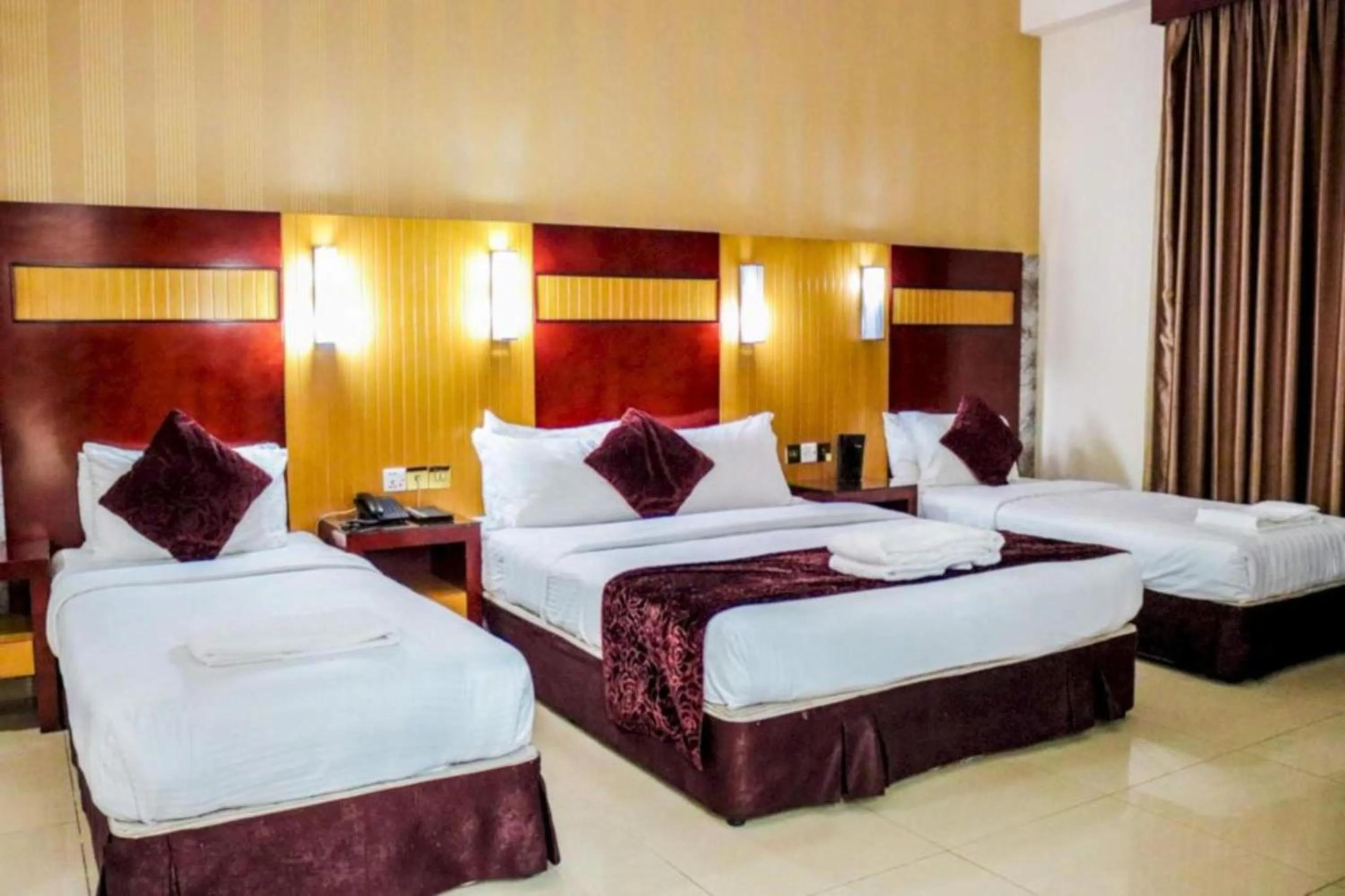 Photo of the whole room, Bed in Palette Phoenix Hotel