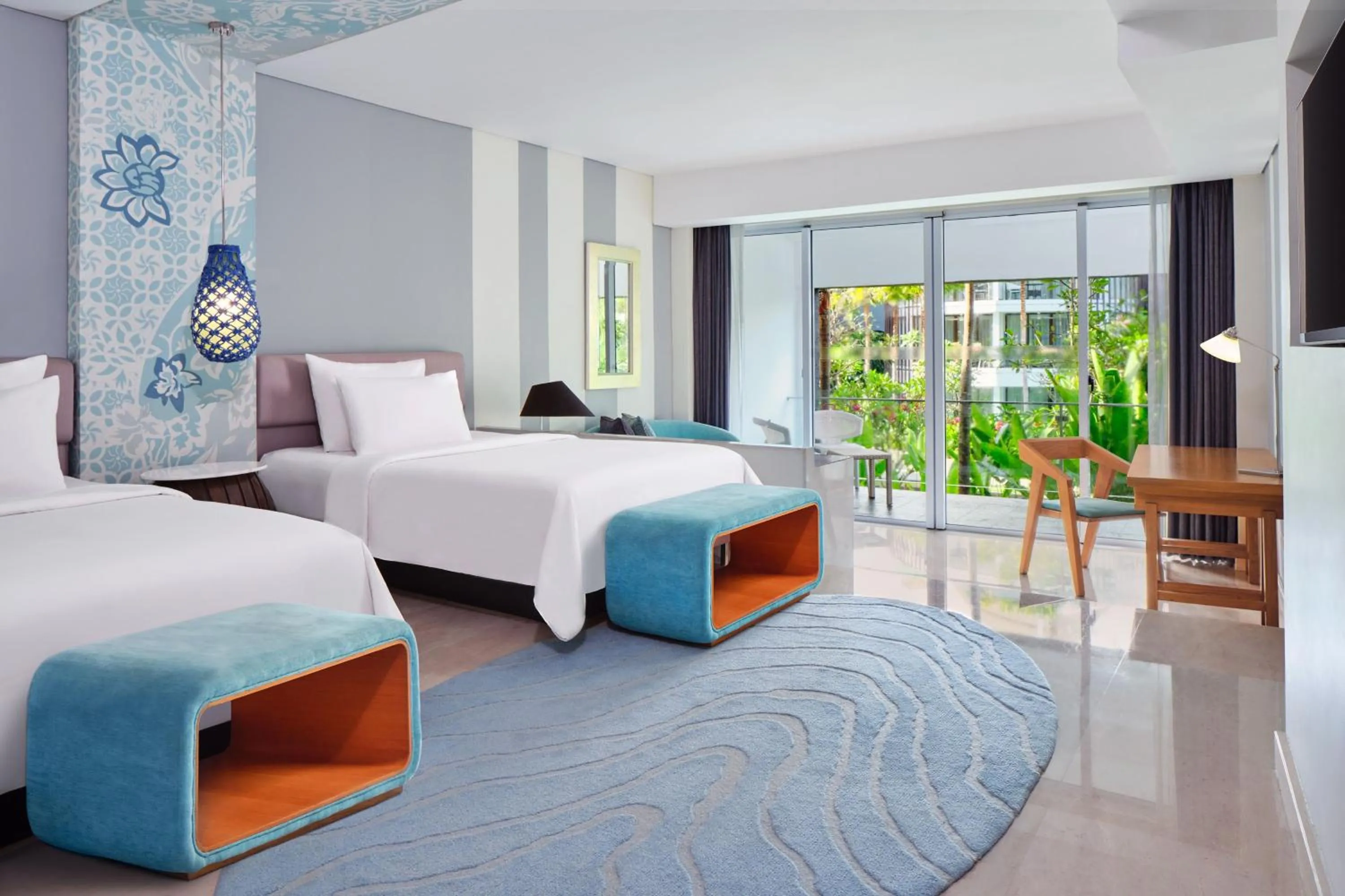 Photo of the whole room, Bed in Le Meridien Bali Jimbaran