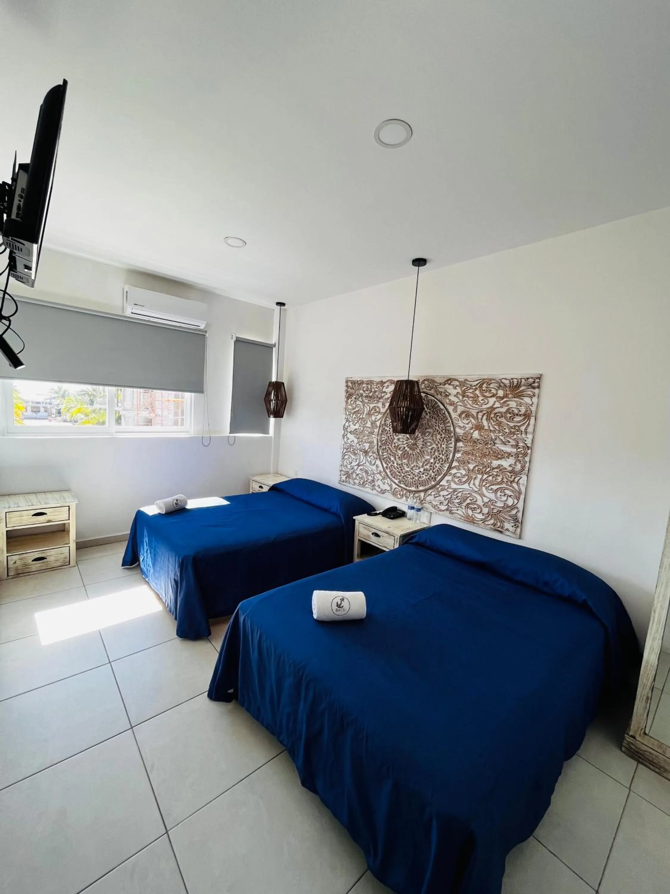 Photo of the whole room, Bed in BAOS