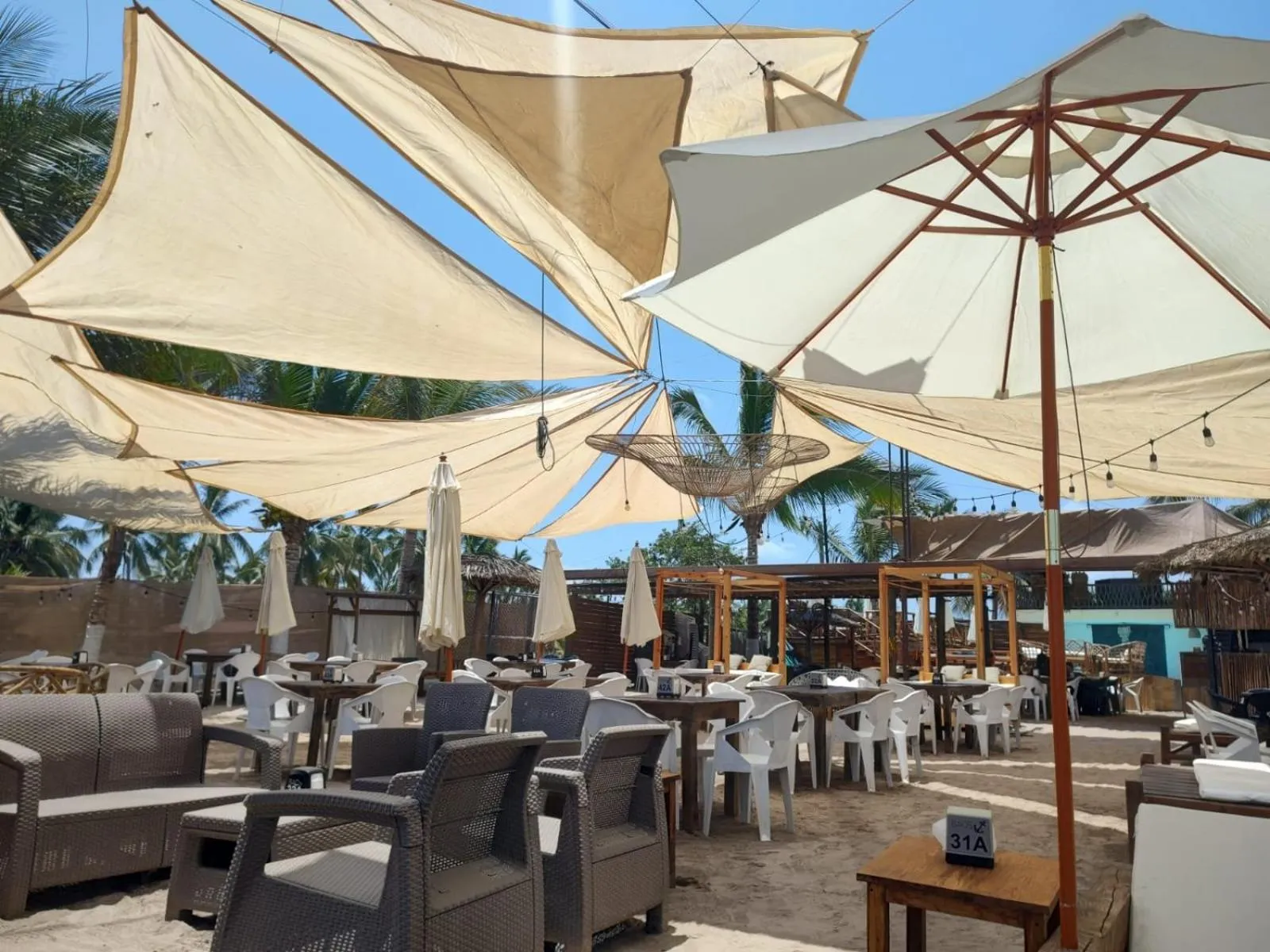 Restaurant/places to eat in BAOS