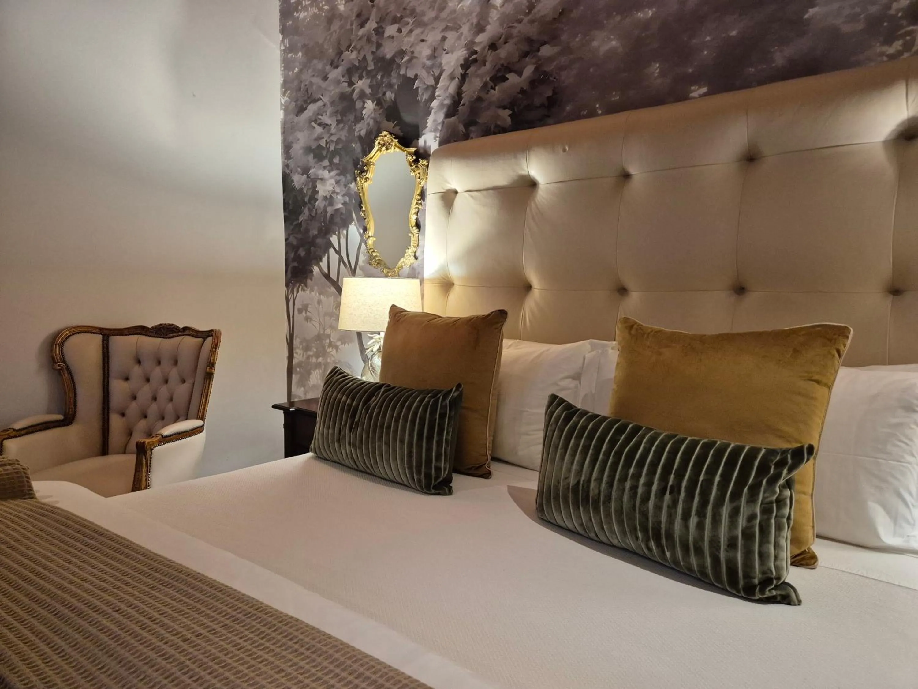 Property building, Bed in Webersburg