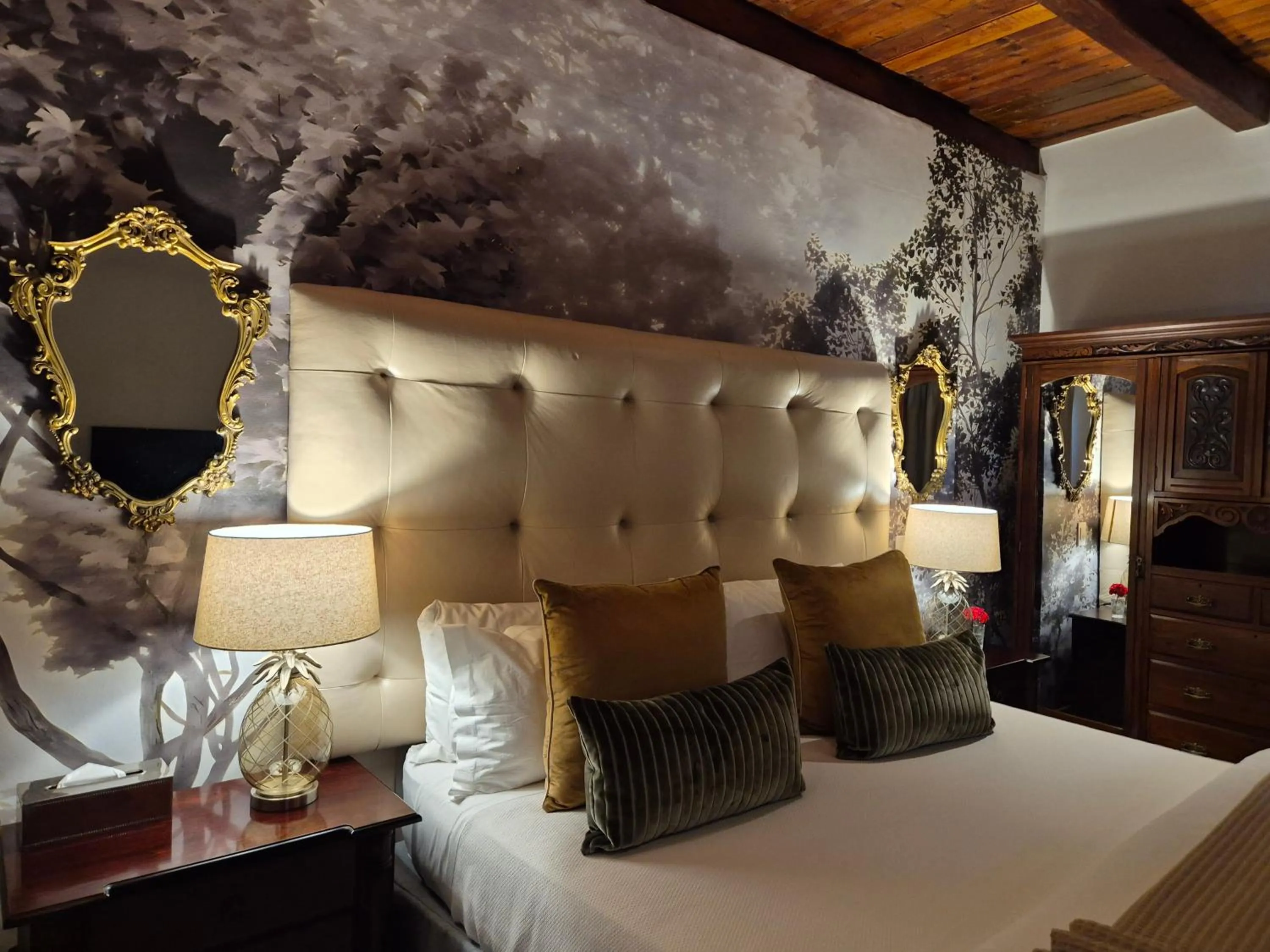 Property building, Bed in Webersburg