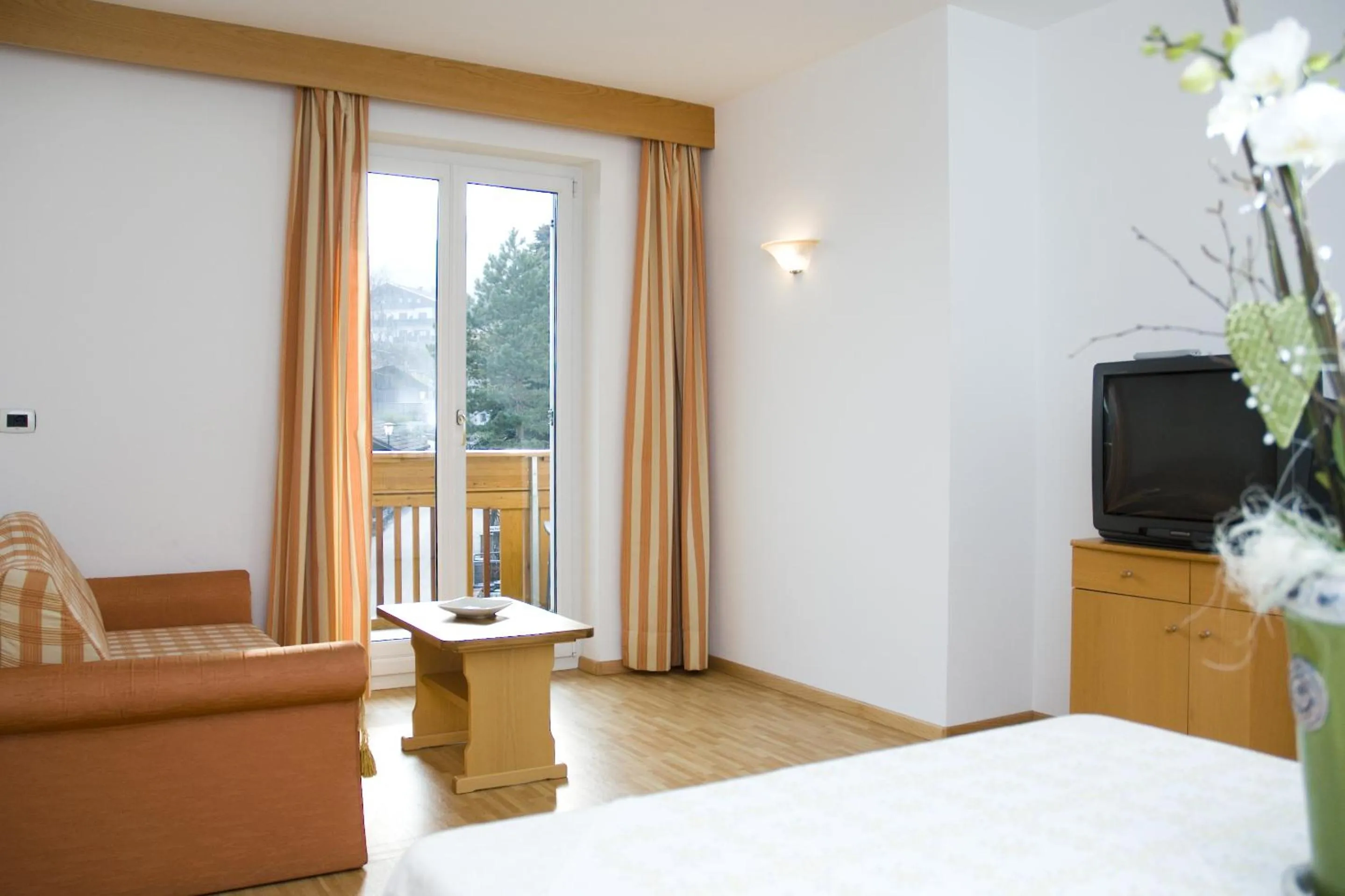 TV and multimedia, Bed in Hotel Löwenwirt