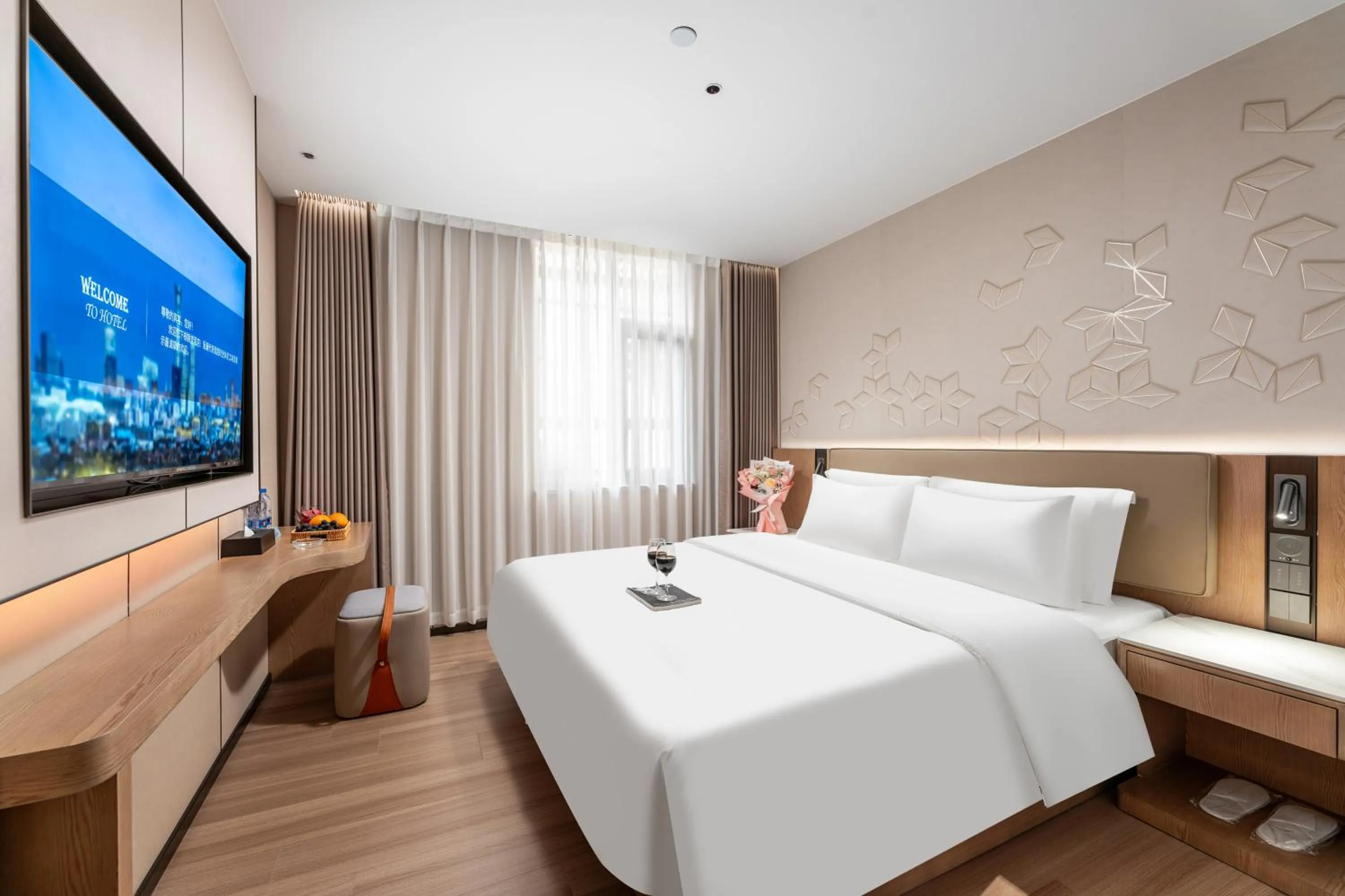 Bed in Guangzhou JinTang Hotel