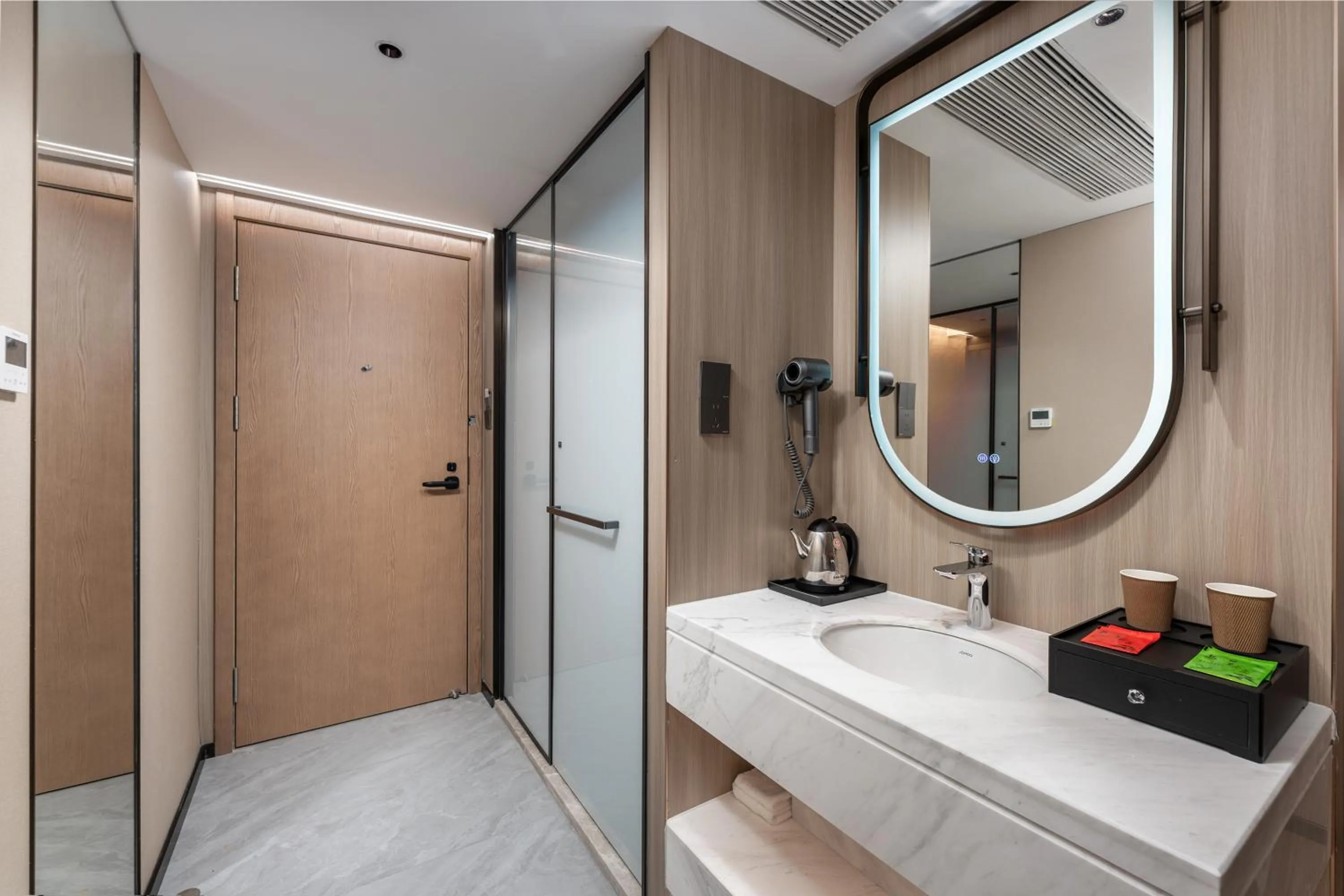 wardrobe in Guangzhou JinTang Hotel