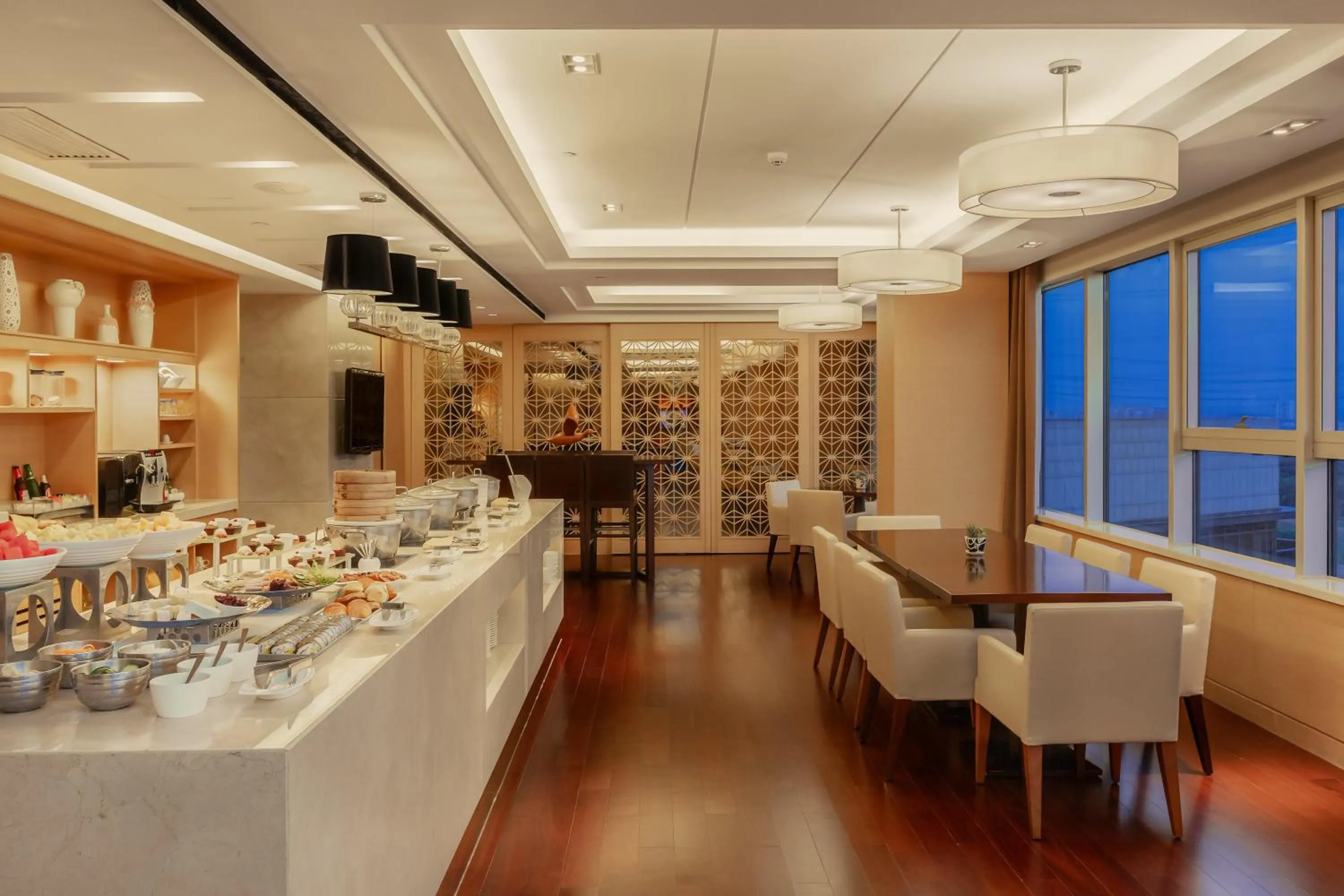 Other, Restaurant/Places to Eat in Crowne Plaza Shanghai Anting, an IHG Hotel