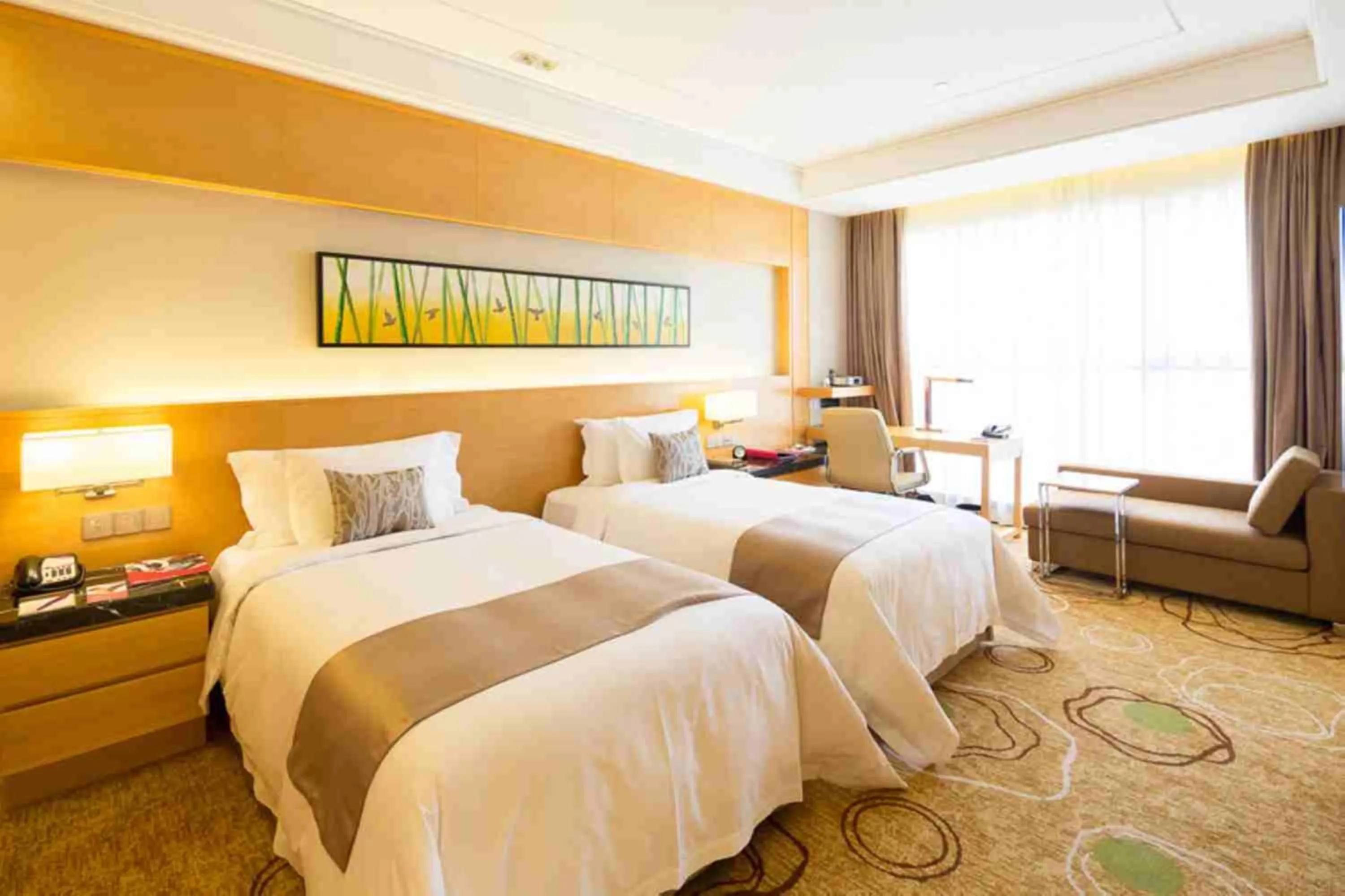 Photo of the whole room, Bed in Crowne Plaza Shanghai Anting, an IHG Hotel