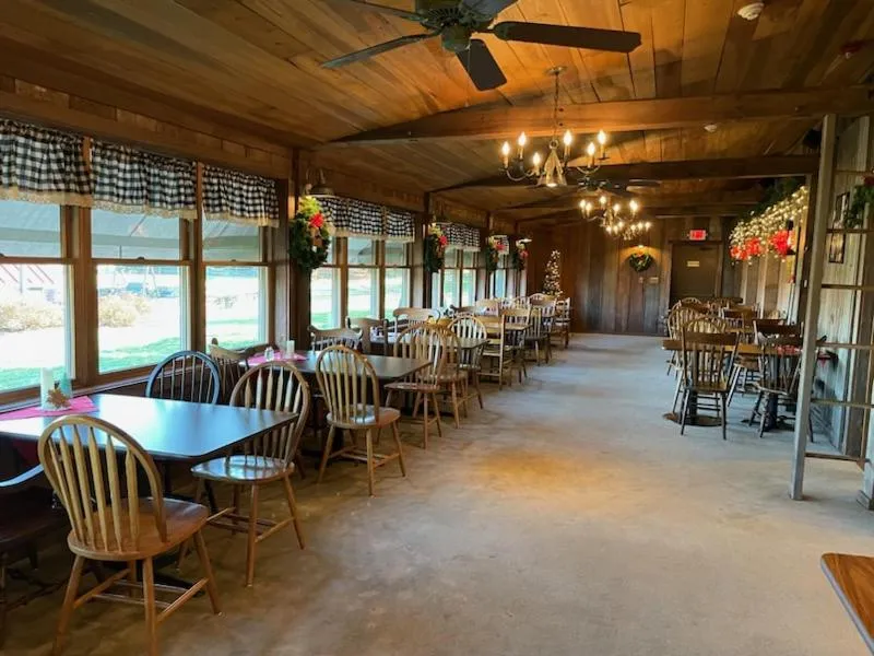 Restaurant/places to eat in Deer Creek Winery at Watson Estate