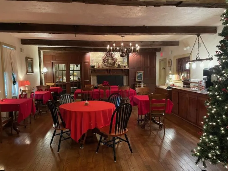 Restaurant/places to eat in Deer Creek Winery at Watson Estate