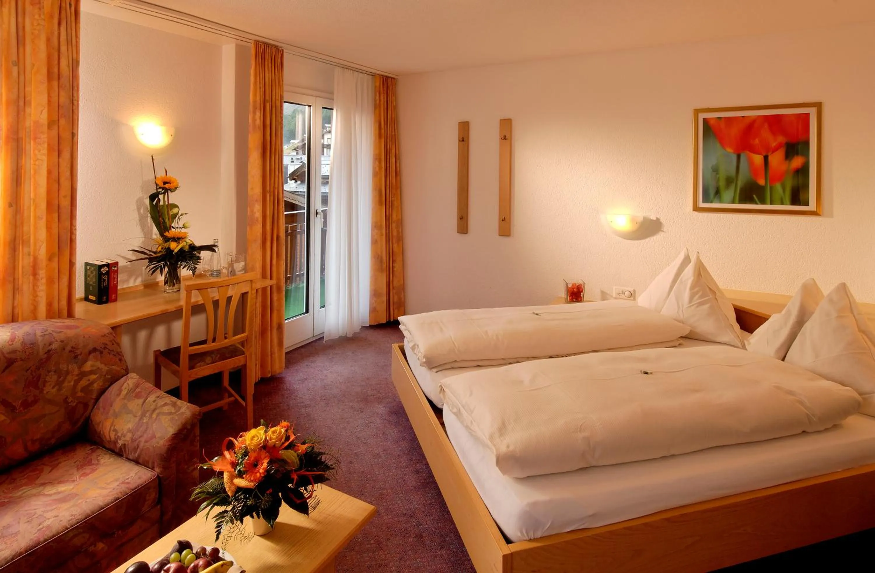 Bedroom, Bed in Park-Hotel Saas- Fee