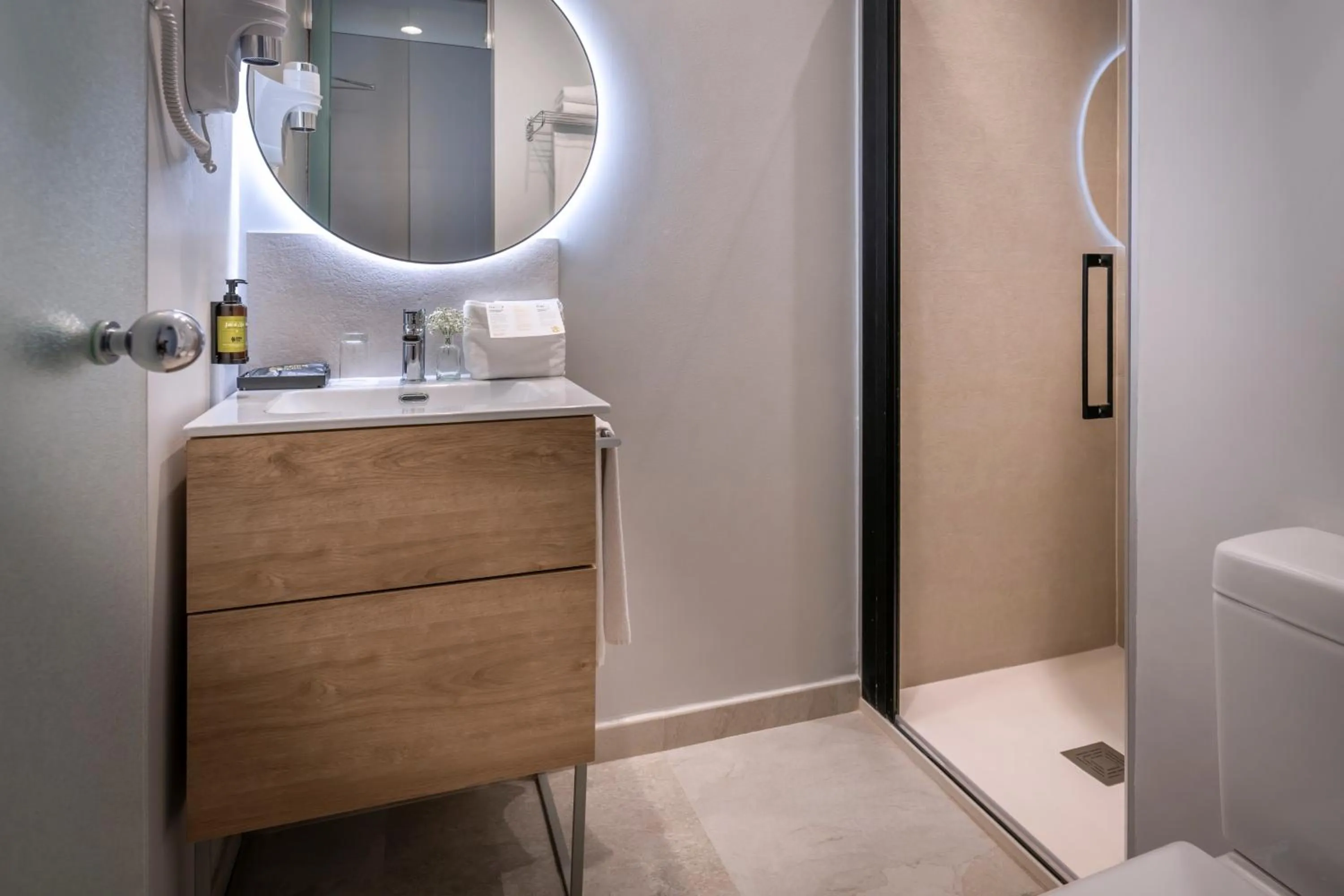 Bathroom in SERHS Carlit Boutique Hotel