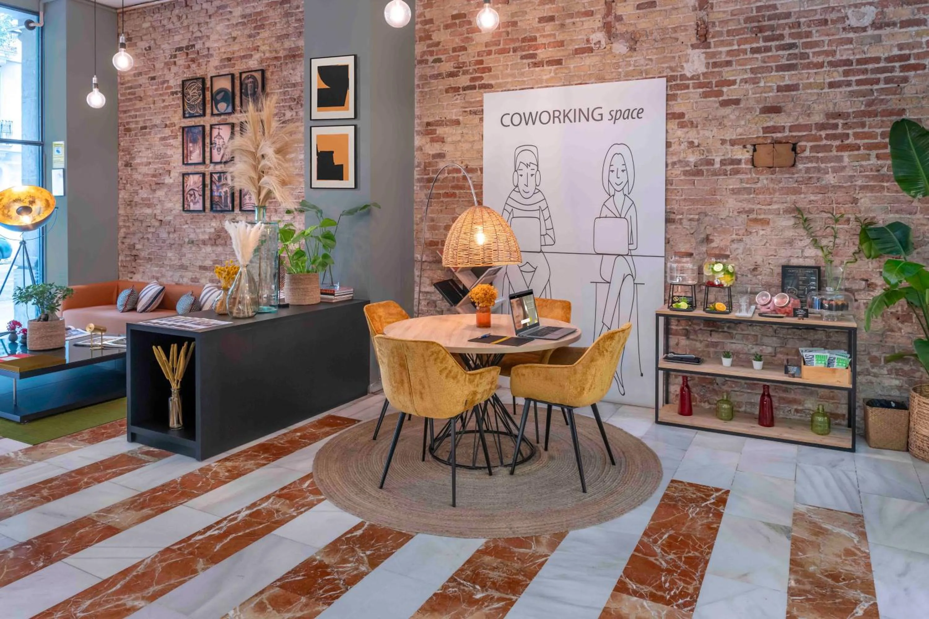 Lobby or reception in SERHS Carlit Boutique Hotel