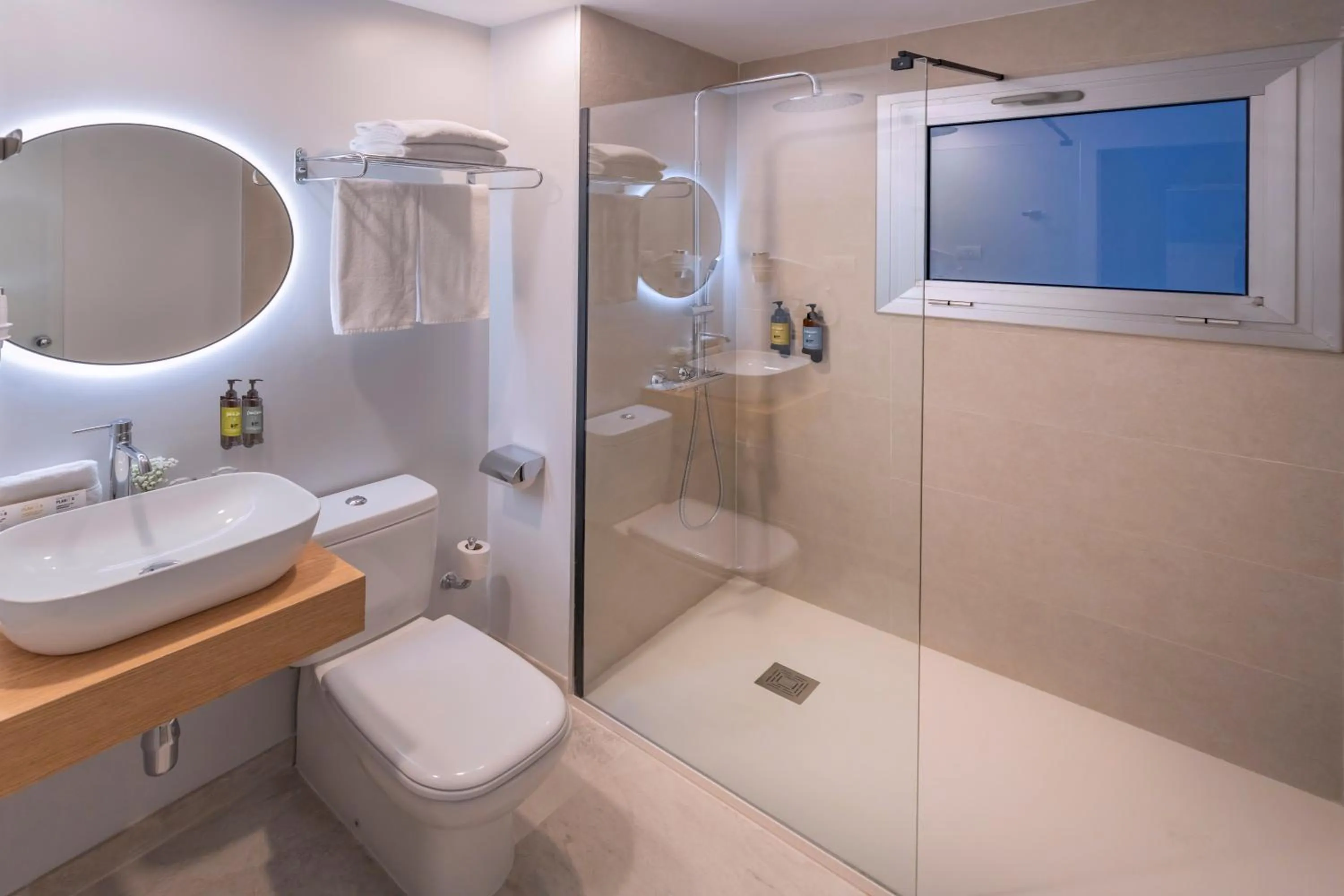 Bathroom in SERHS Carlit Boutique Hotel