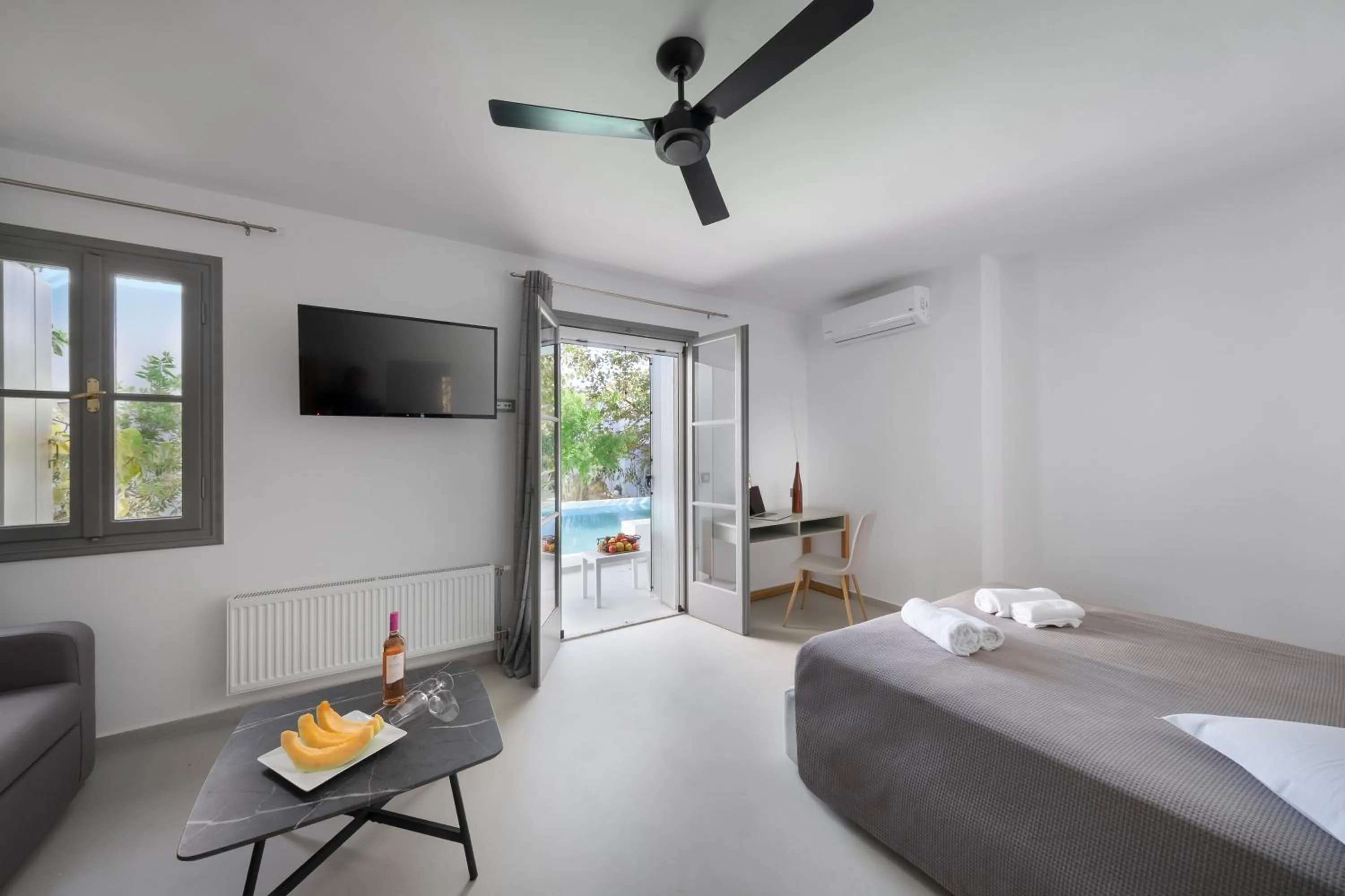 Bedroom in Hotel Nefeli