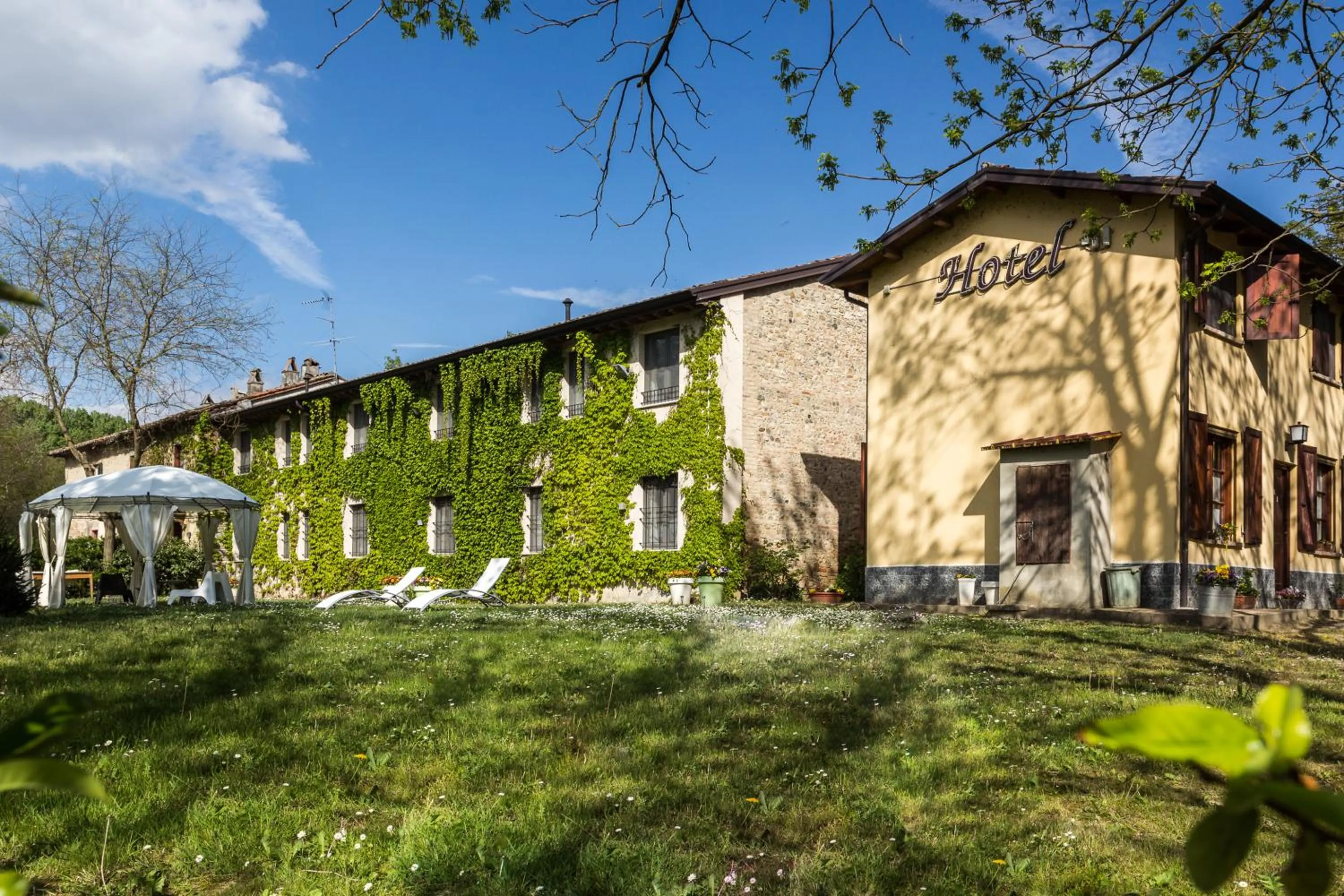Garden in La Maison De Vì