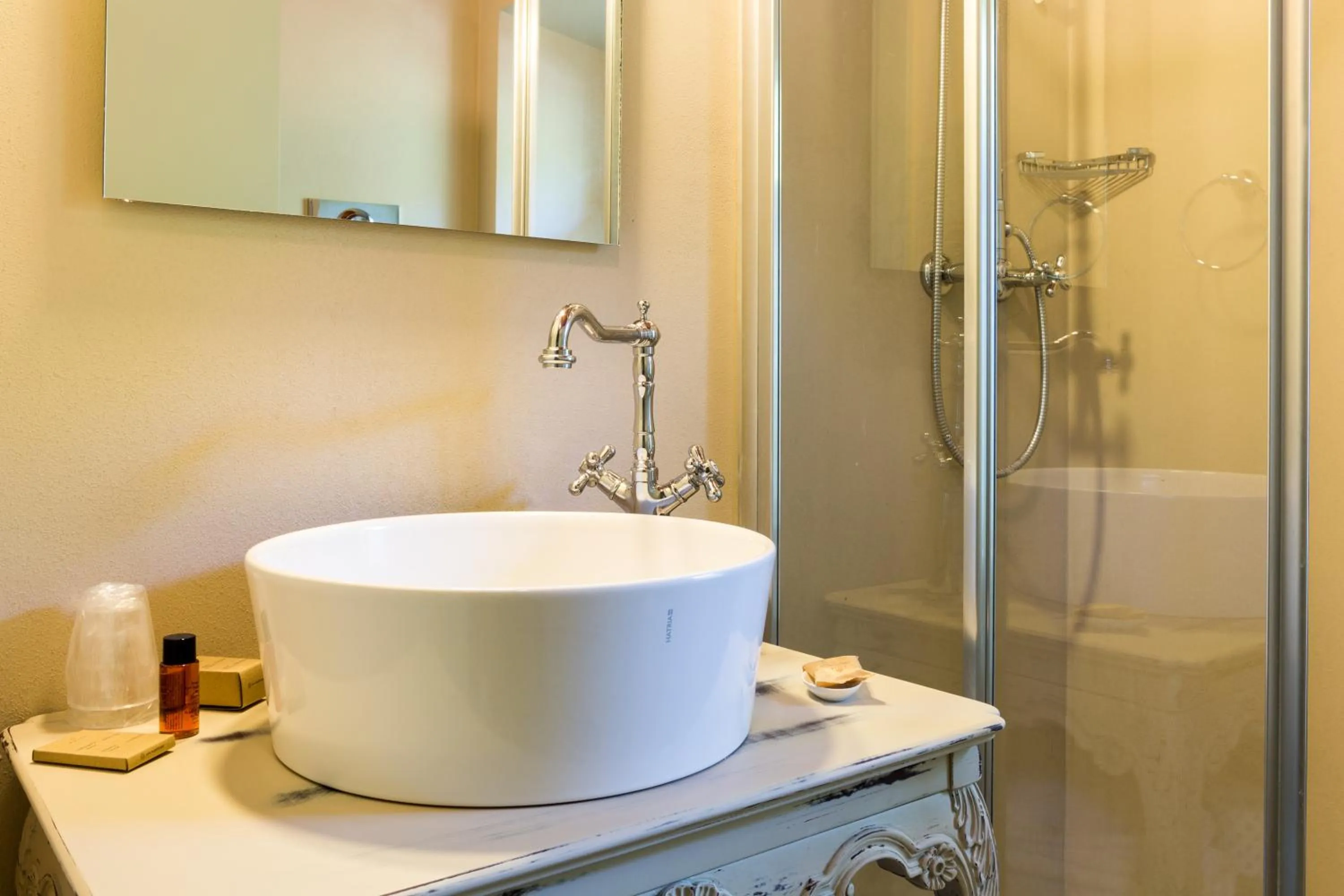 Decorative detail in La Maison De Vì