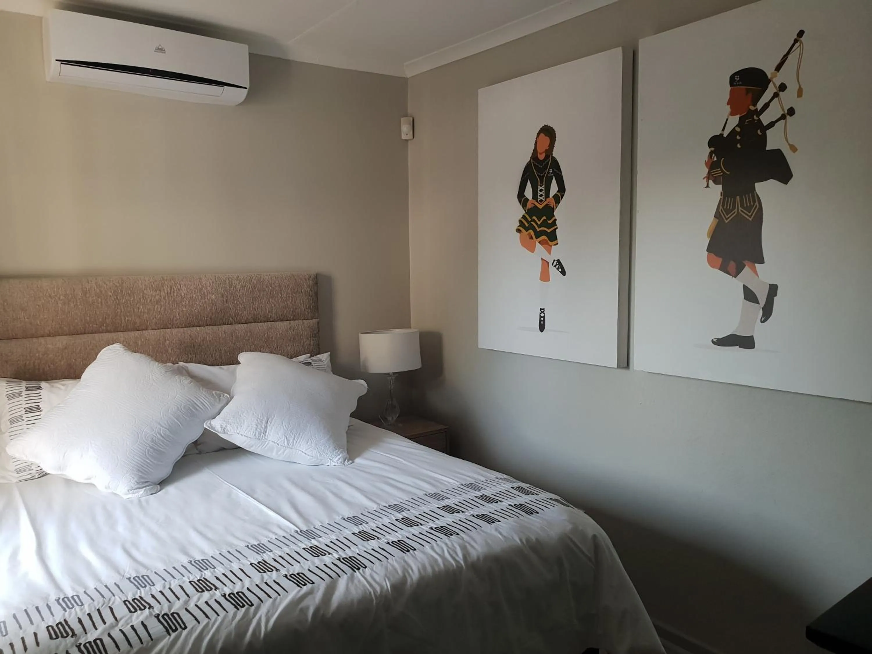 Photo of the whole room, Bed in The Armagh Guesthouse