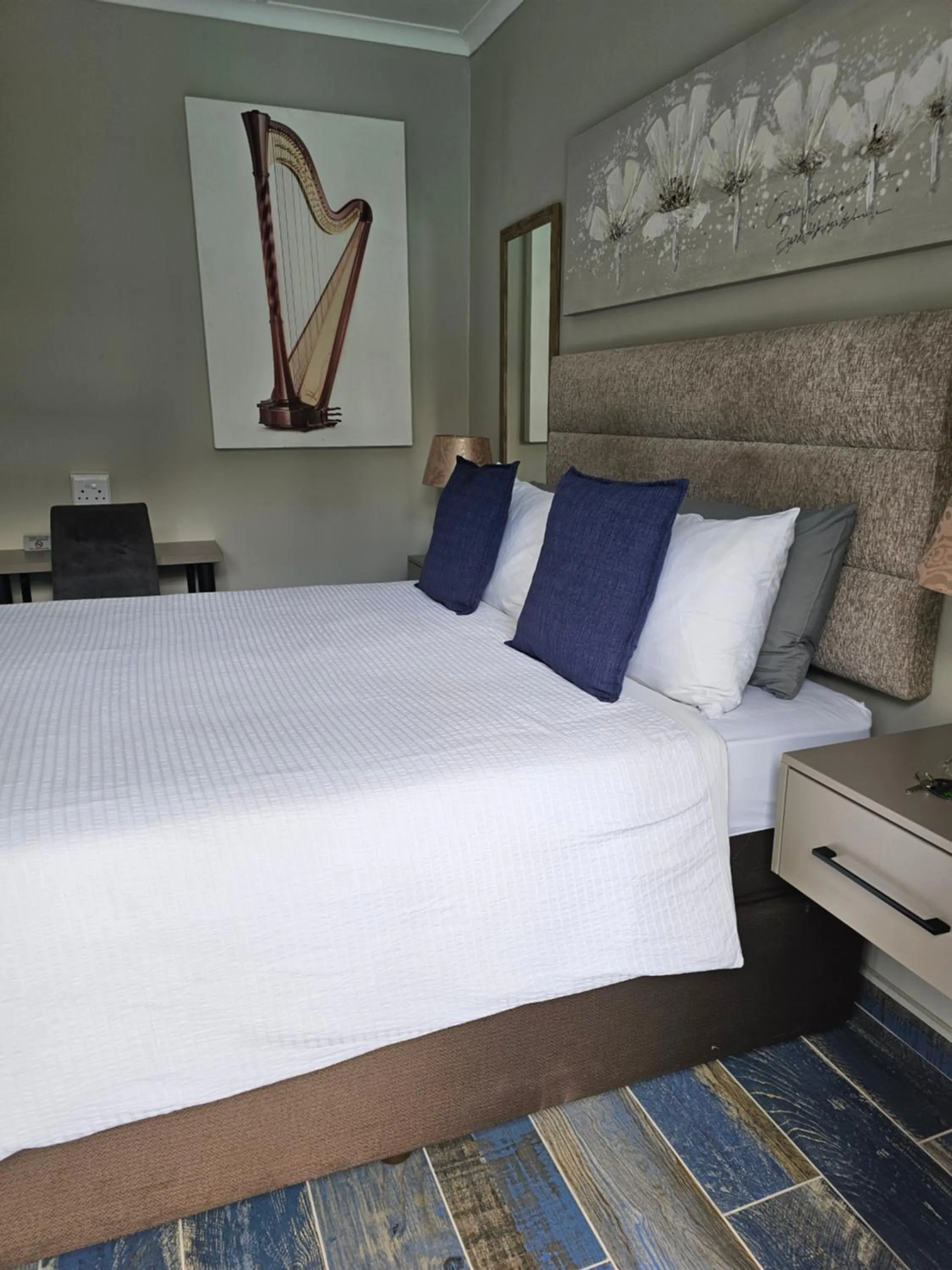 View (from property/room), Bed in The Armagh Guesthouse