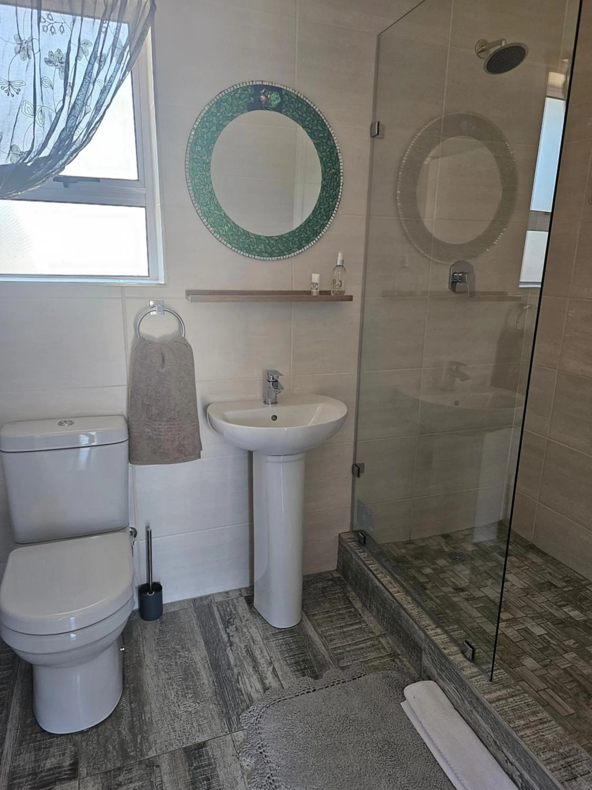 Shower in The Armagh Guesthouse