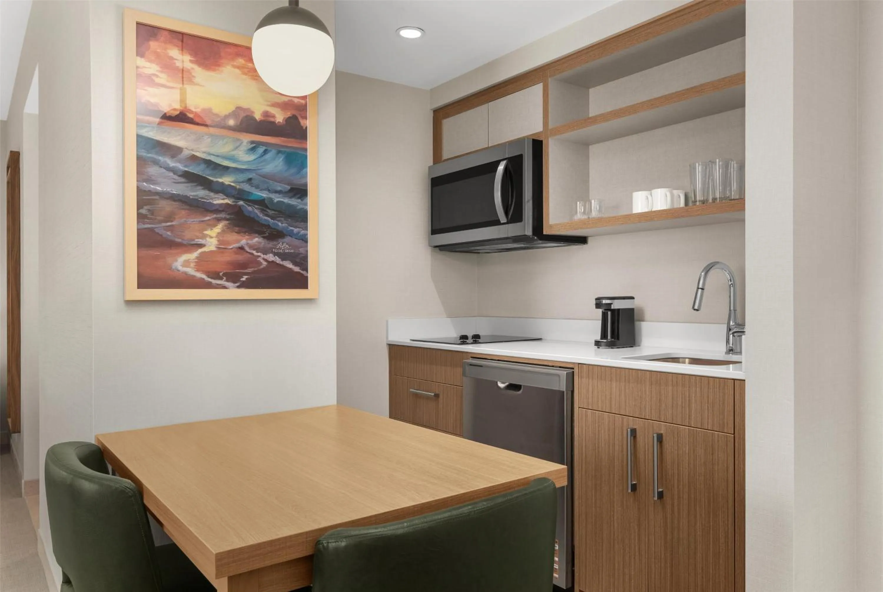 Kitchen or kitchenette in Homewood Suites by Hilton Burlington