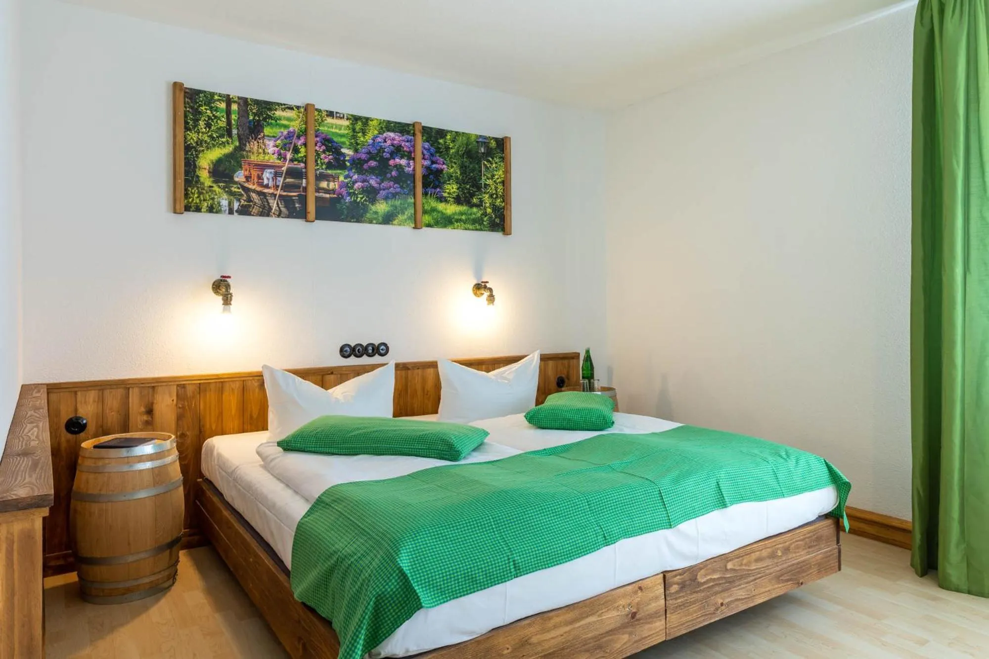 Bed in Die GURKENSCHEUNE - Frühstückspension