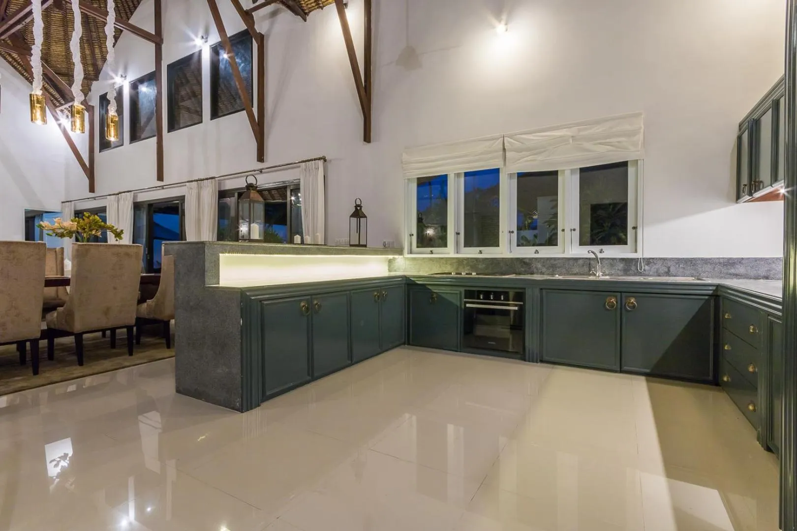 Kitchen or kitchenette in Villa Deh Simba at Sanur
