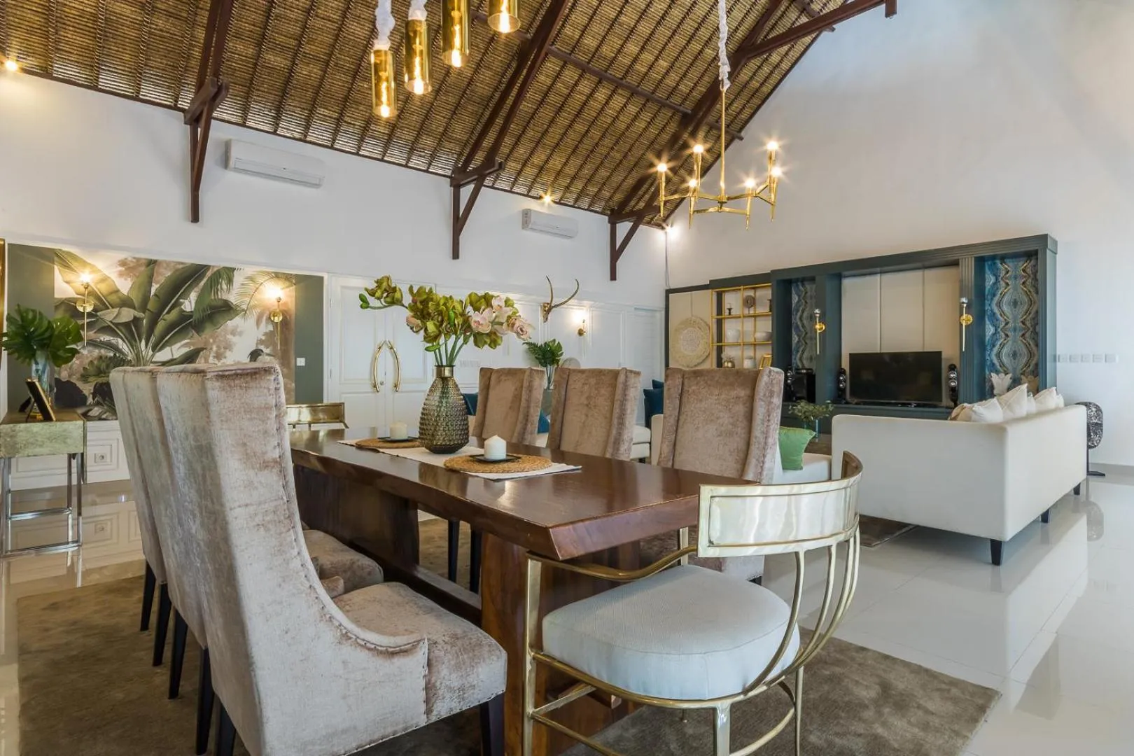 Dining area in Villa Deh Simba at Sanur