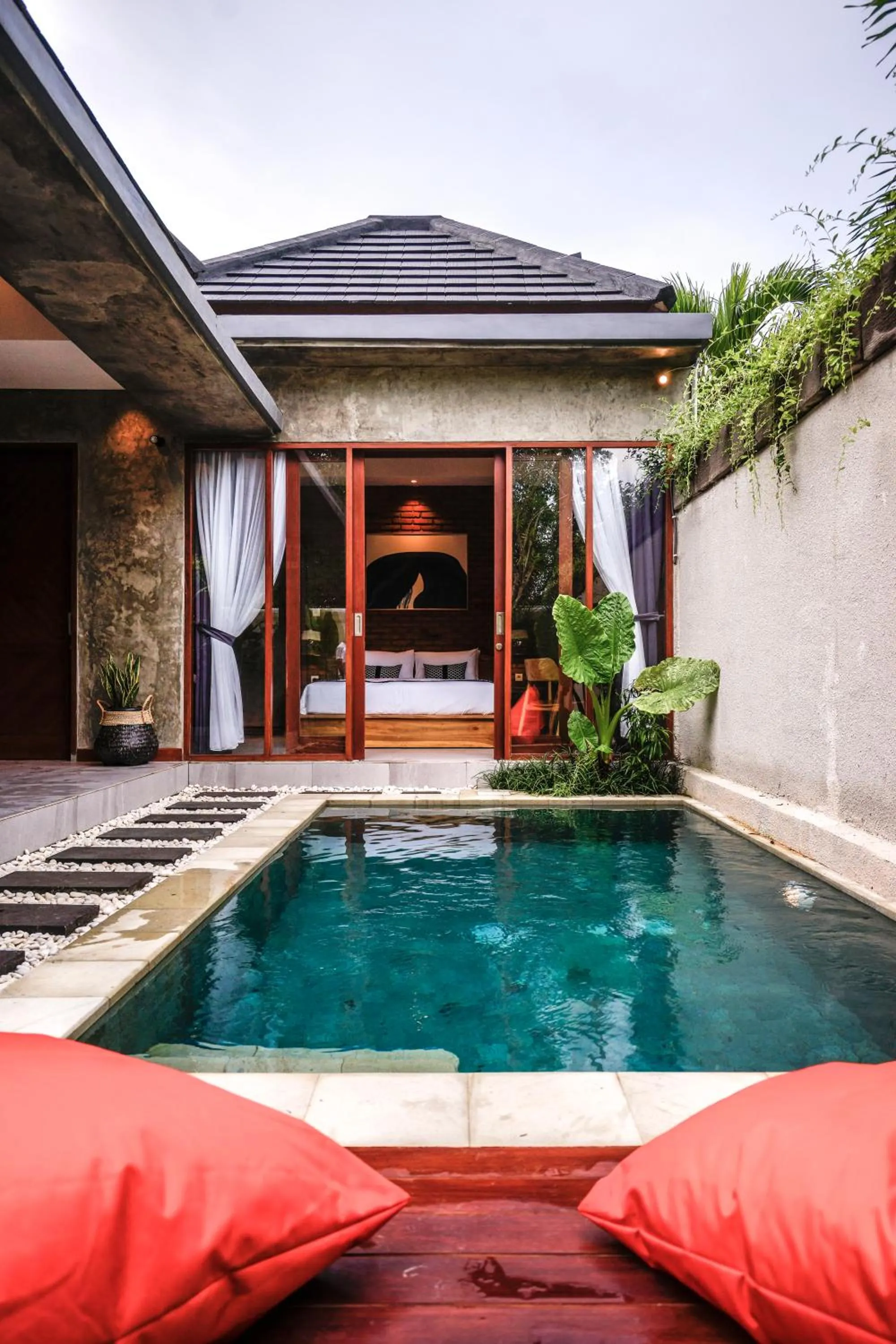 Swimming pool in La Isla Villas Bali