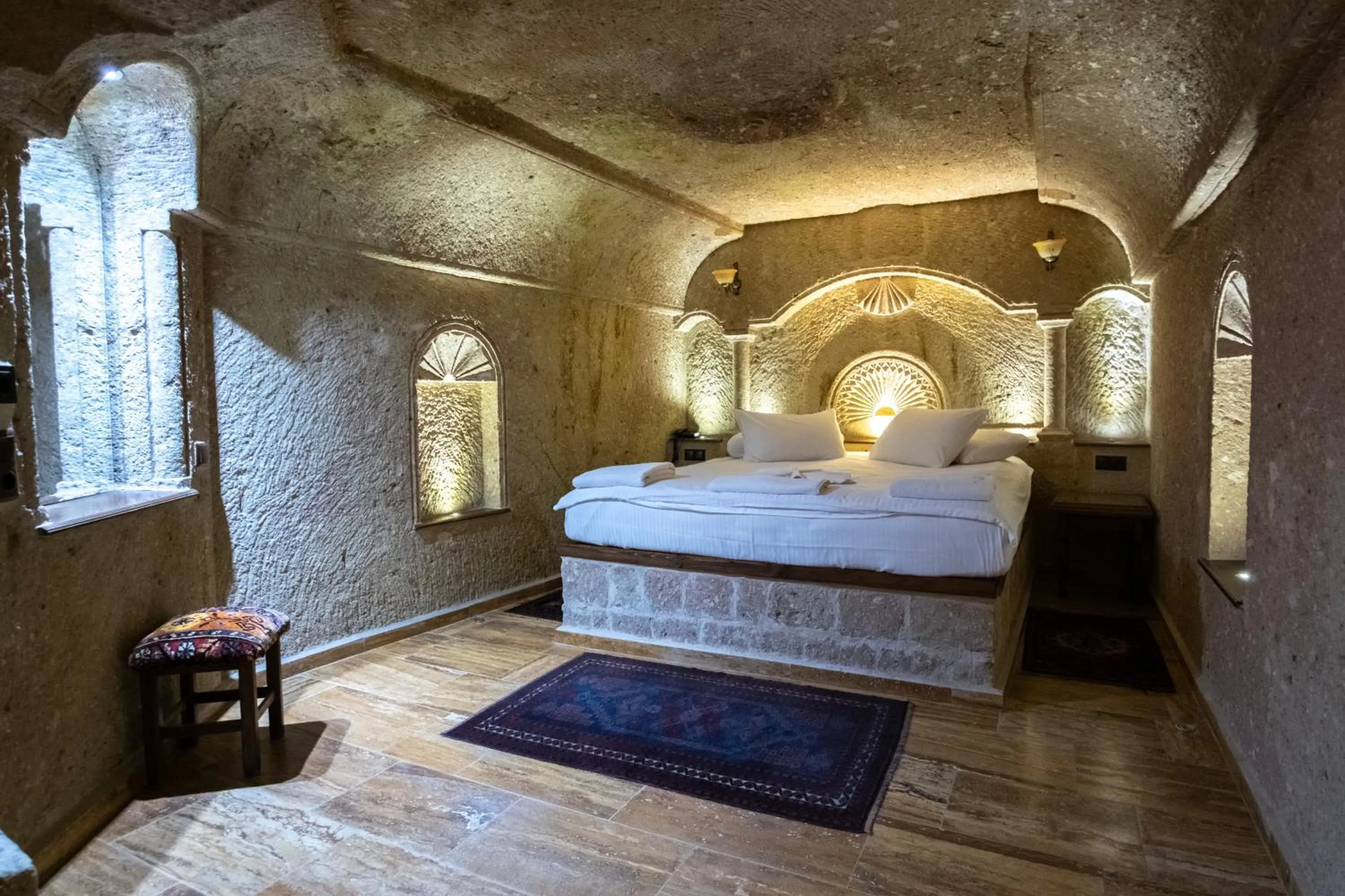 Bed in Kemerhan Cave Suites