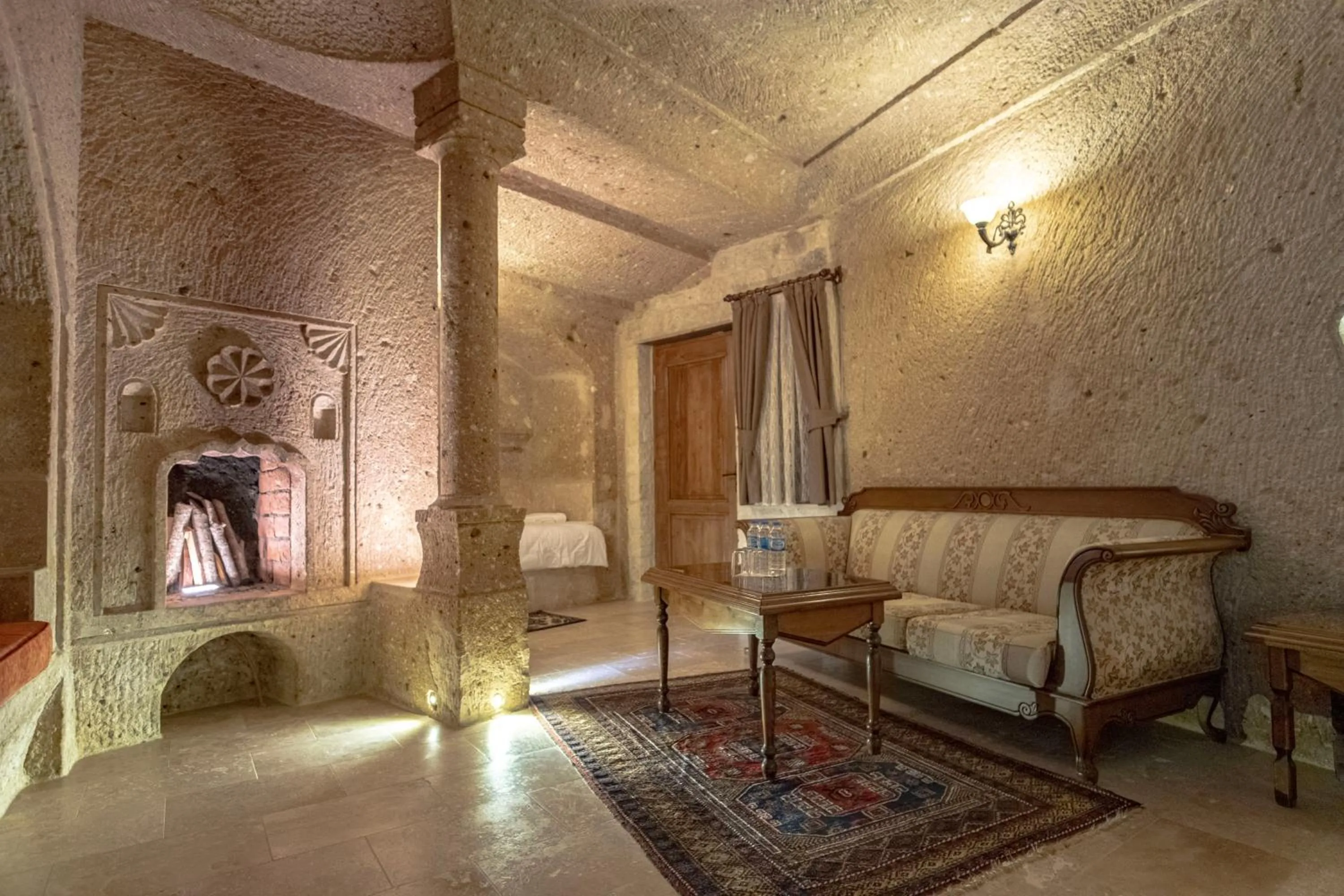Seating area in Kemerhan Cave Suites