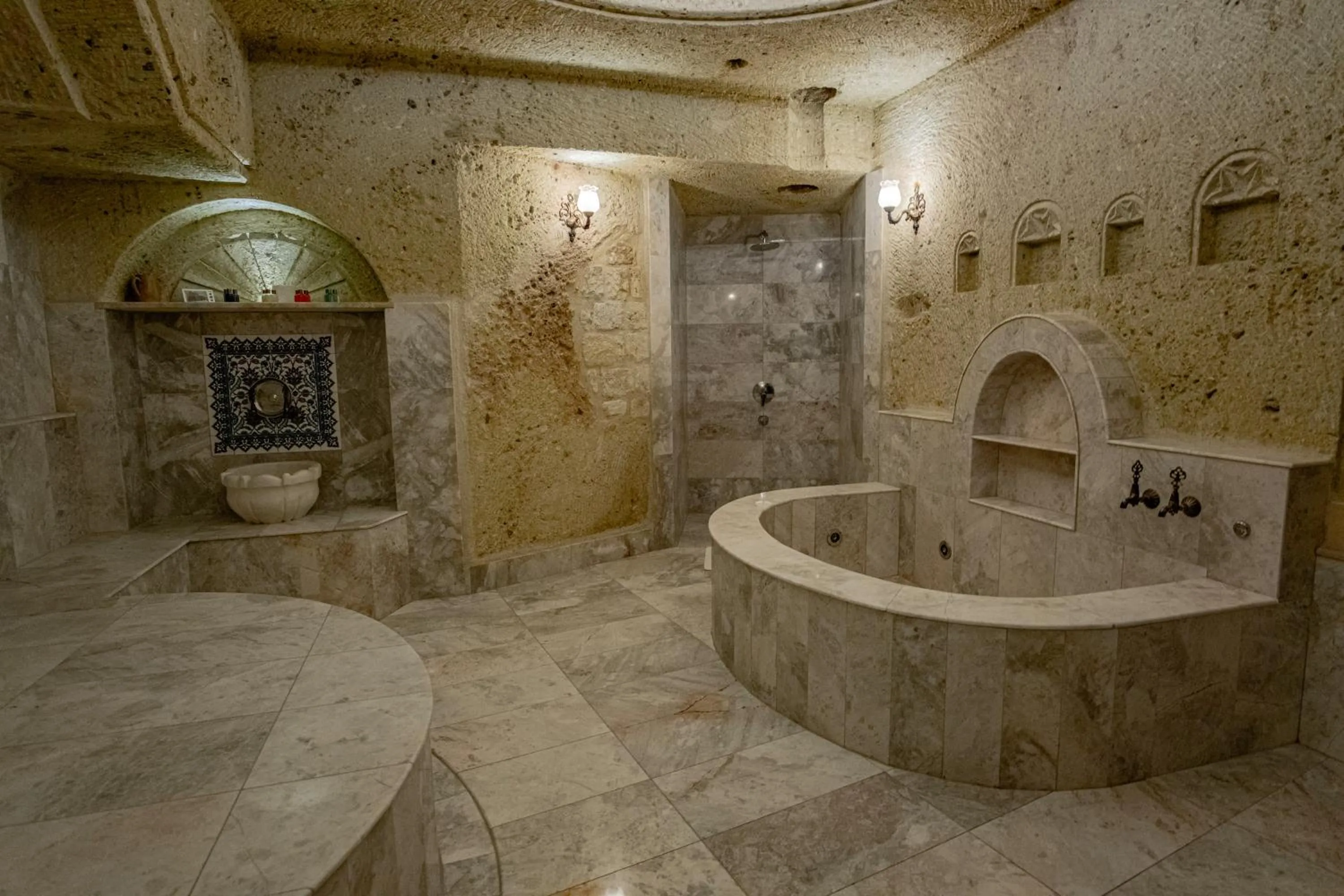 Bathroom in Kemerhan Cave Suites