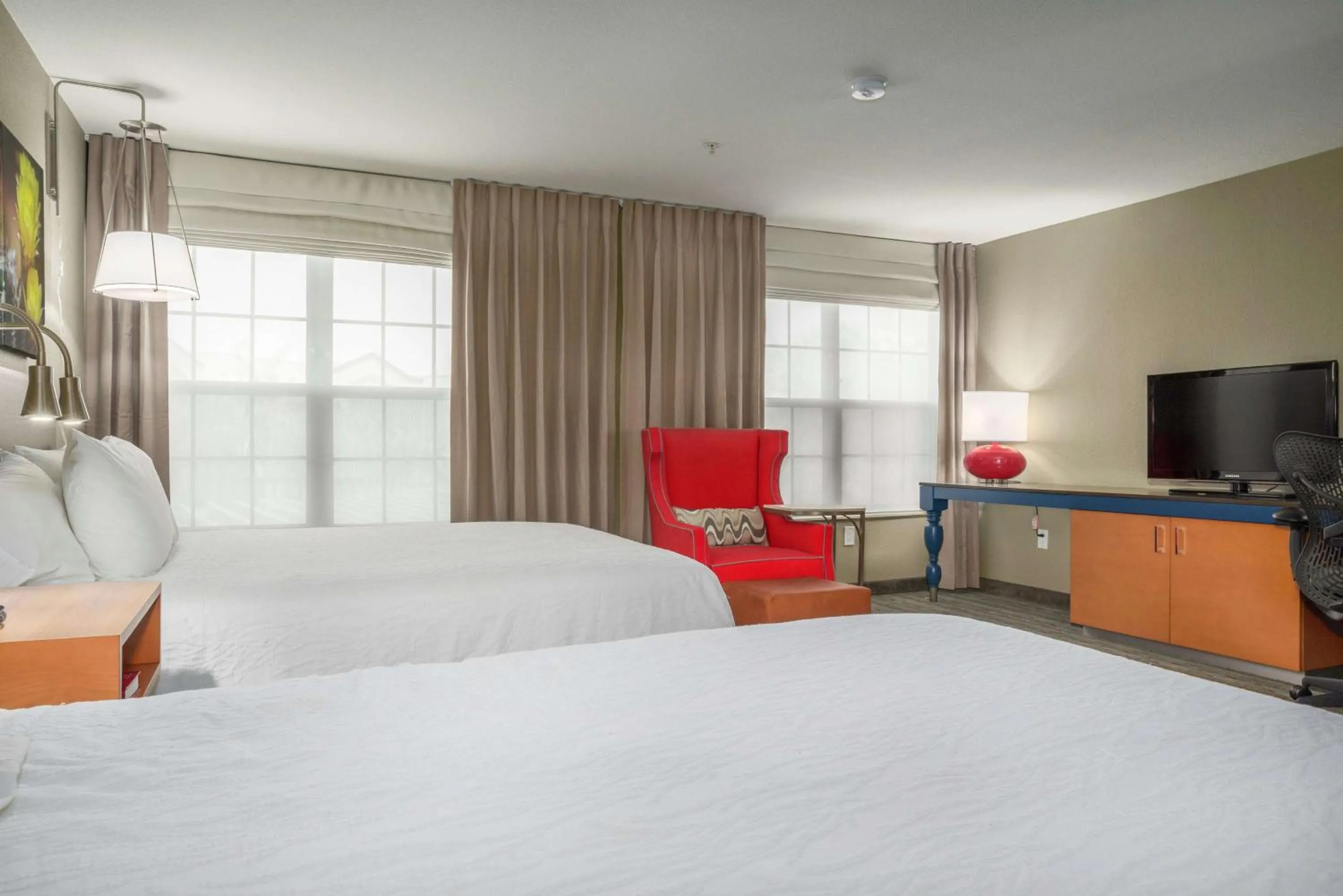 Bed in Hilton Garden Inn Phoenix Airport