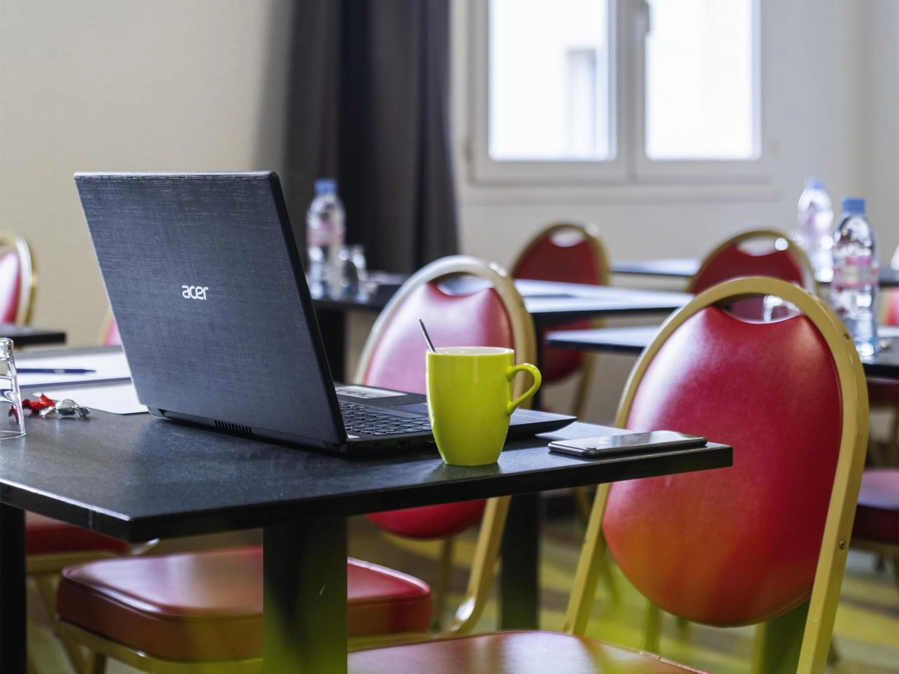 Meeting/conference room in ibis Styles Gien