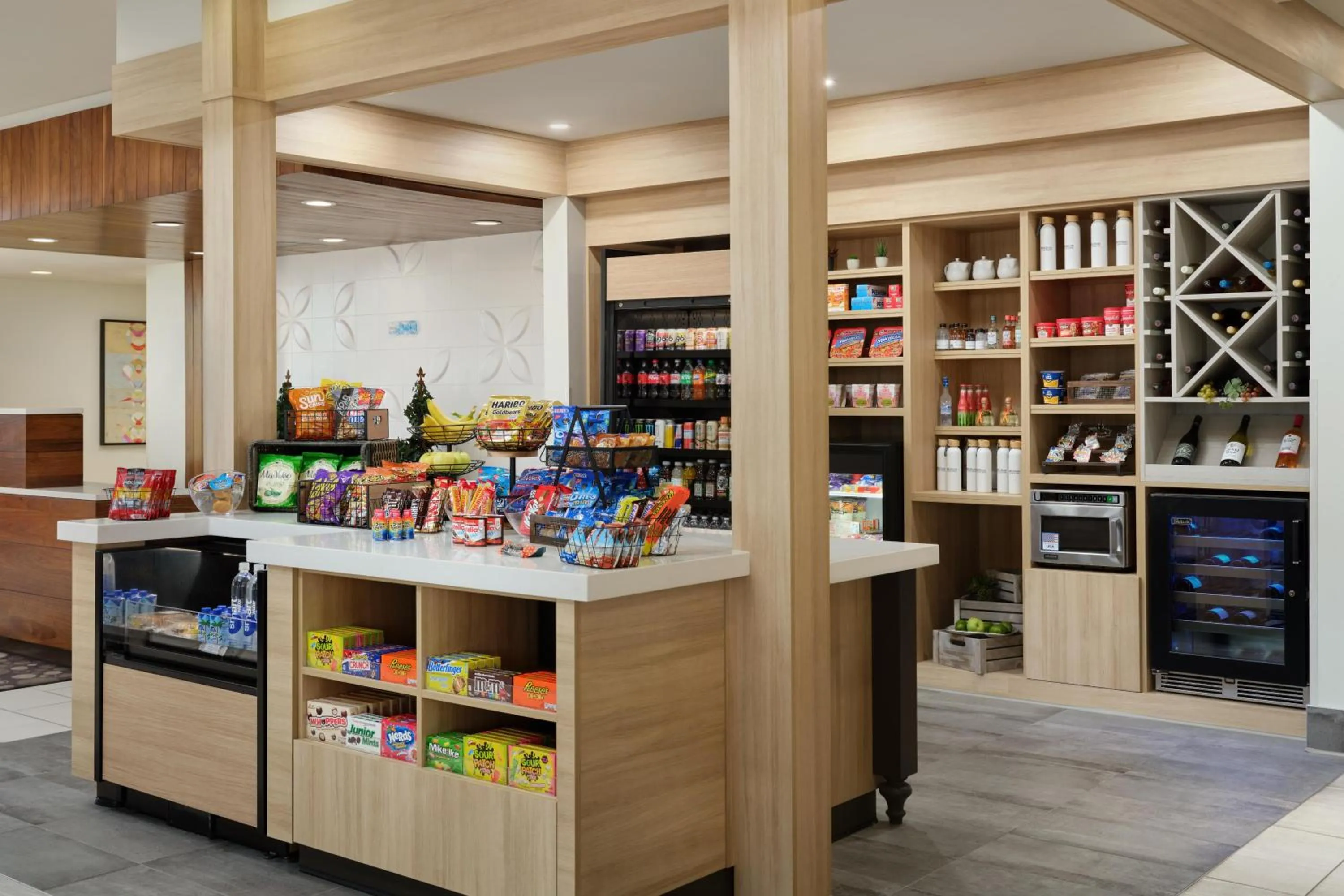 Restaurant/places to eat in Hilton Garden Inn Phoenix North Happy Valley