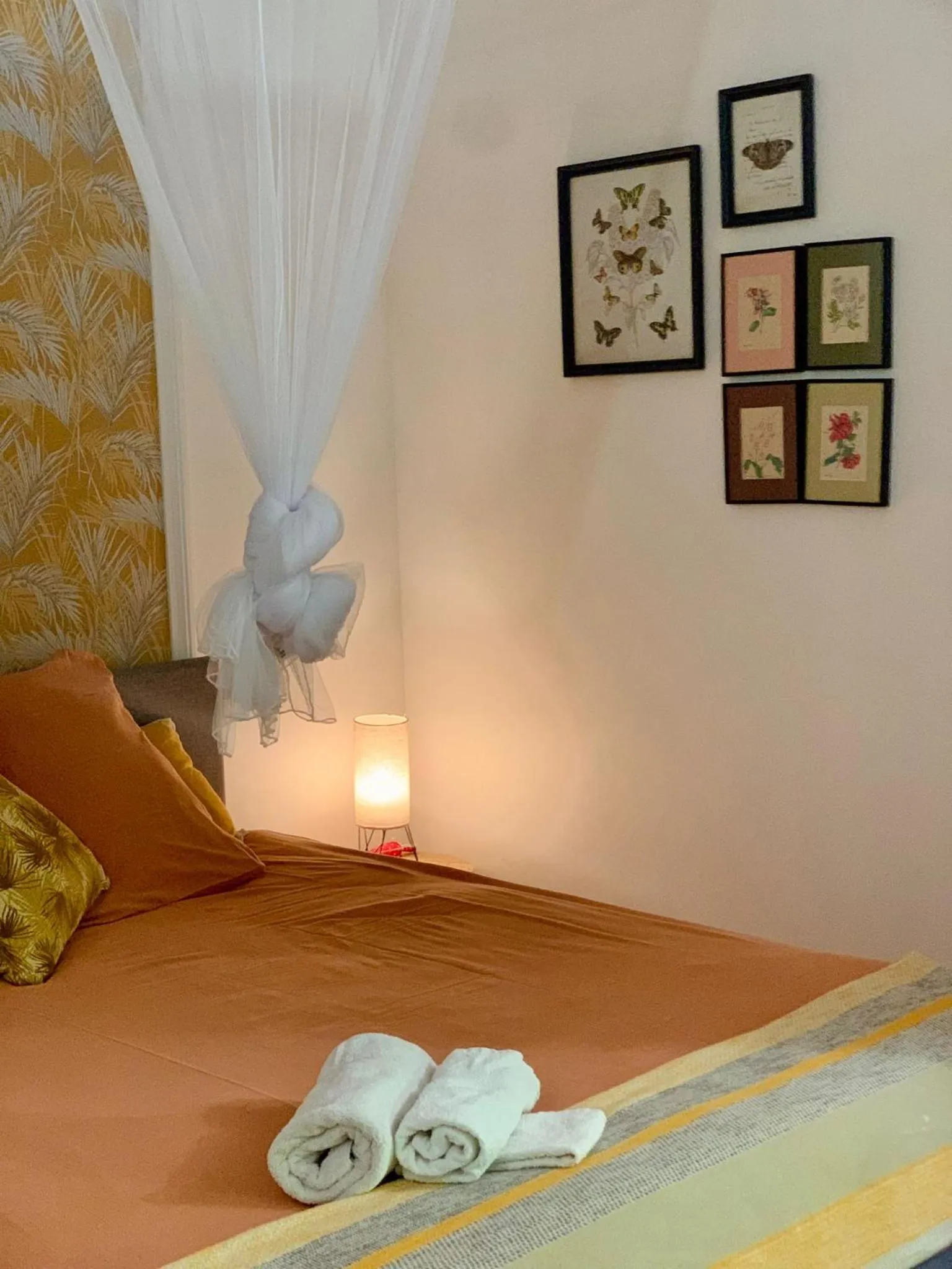 Bedroom, Bed in Le Pavillon Vert - B&B