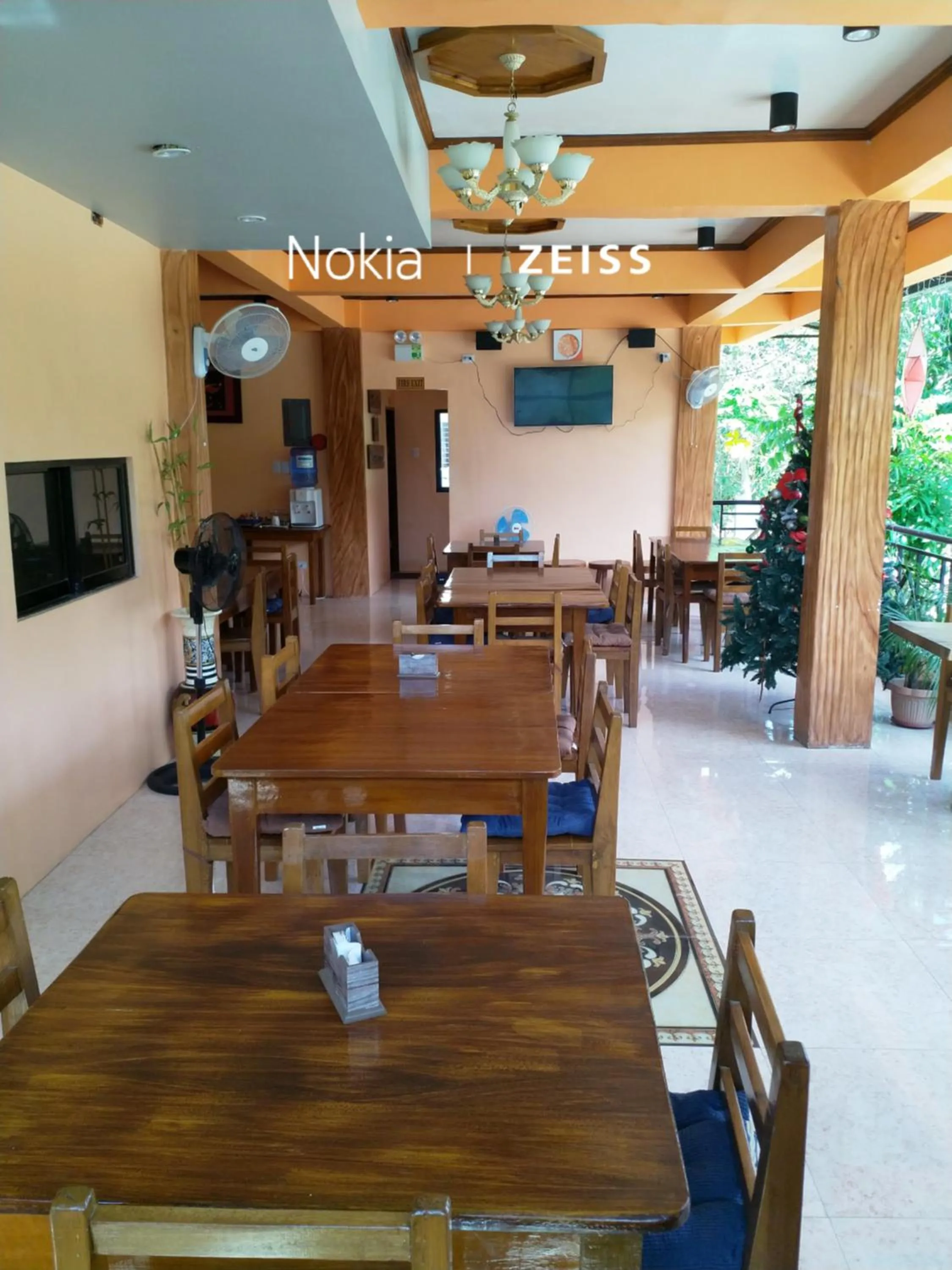 Restaurant/places to eat in West Atlantic Inn