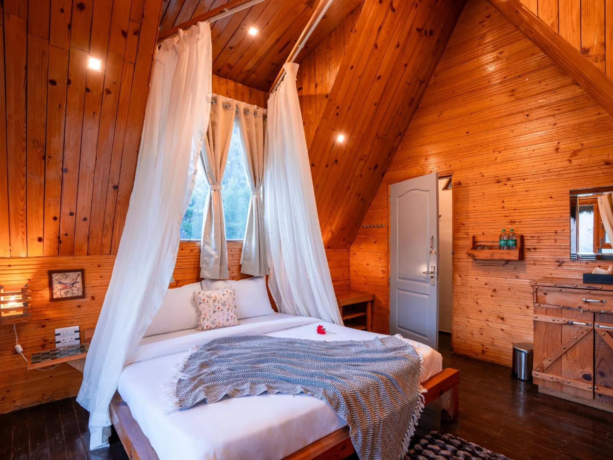 Bedroom, Bed in Moustache Select Mukteshwar