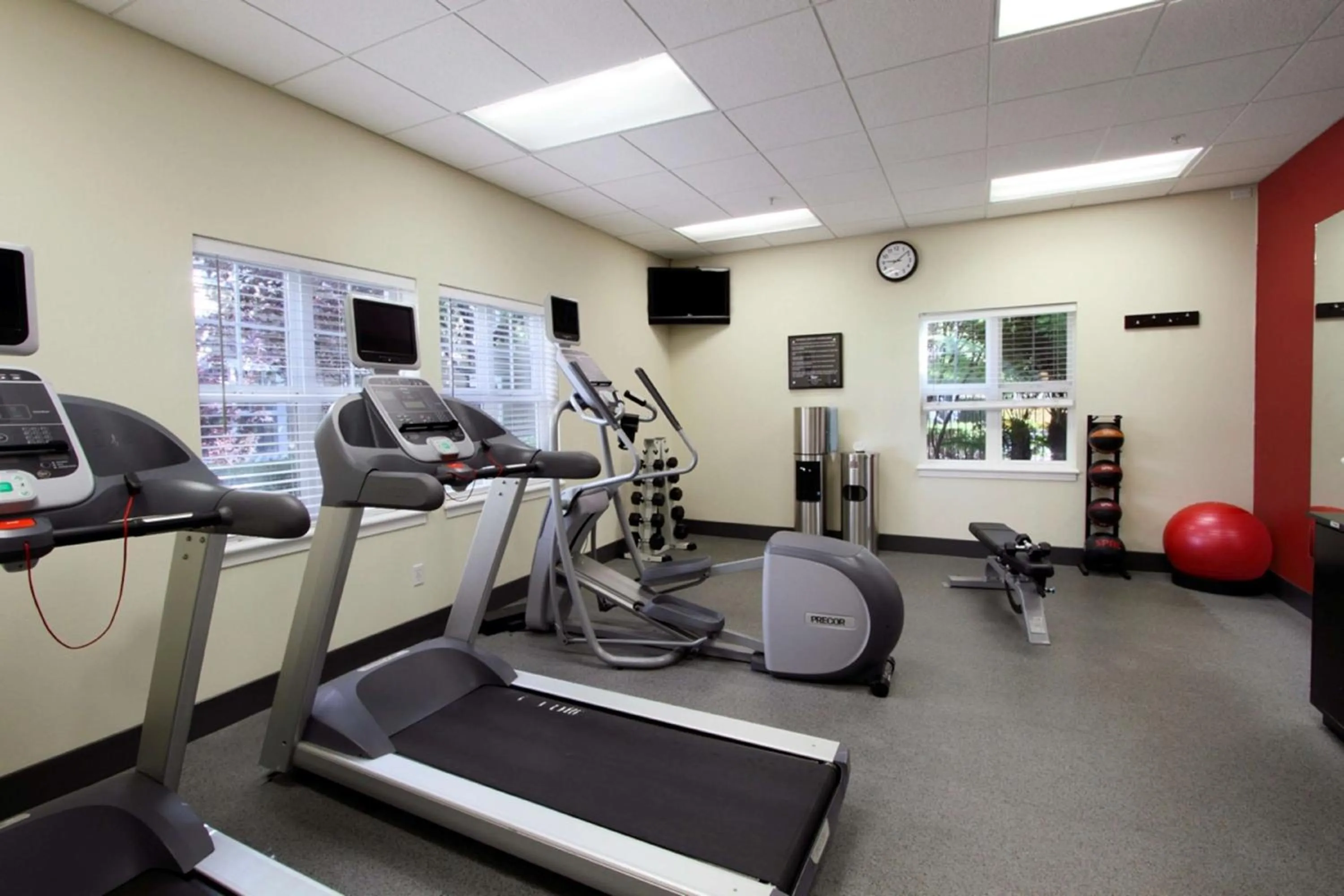 Fitness centre/facilities in Homewood Suites by Hilton Newark Fremont