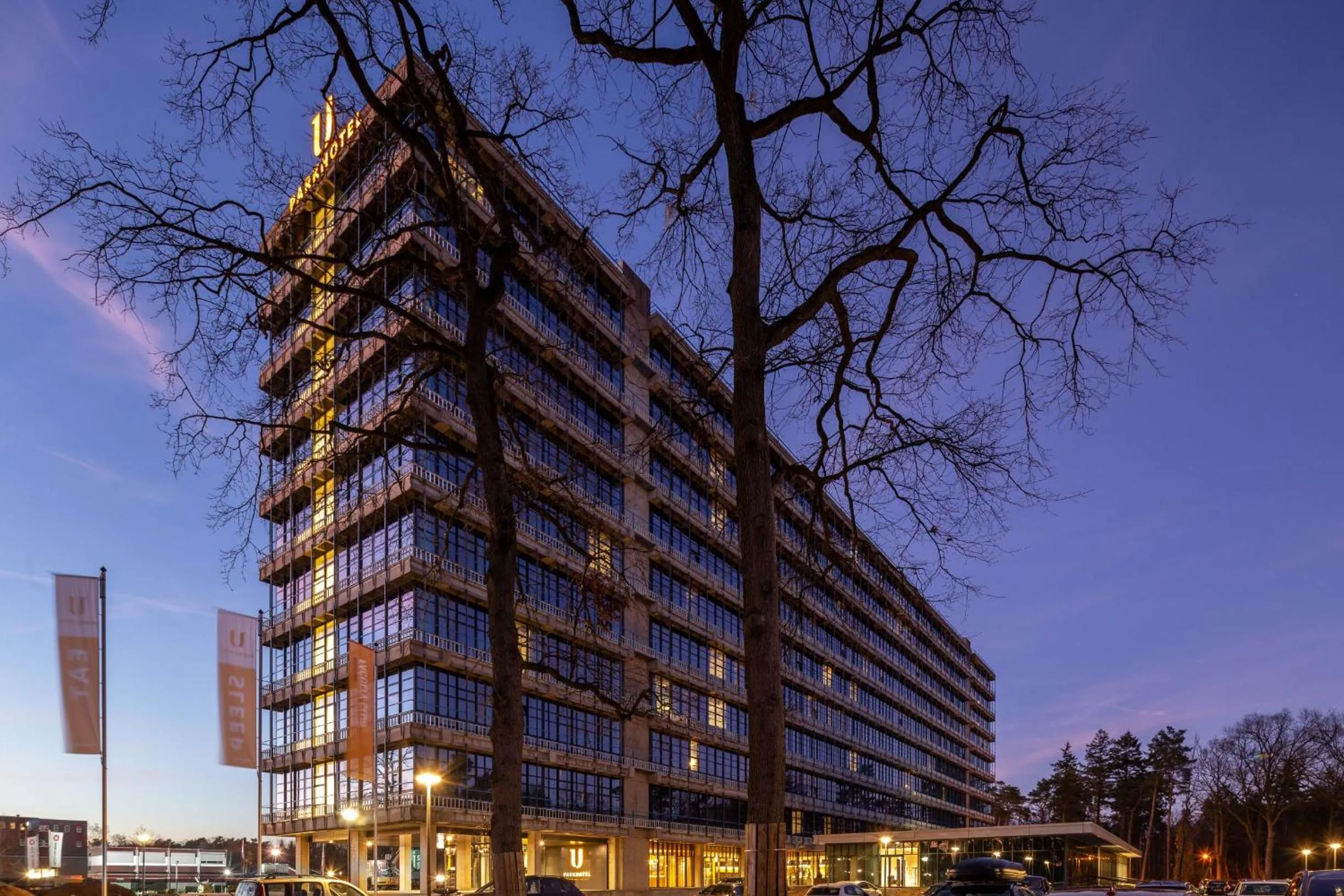 Facade/entrance in U Parkhotel