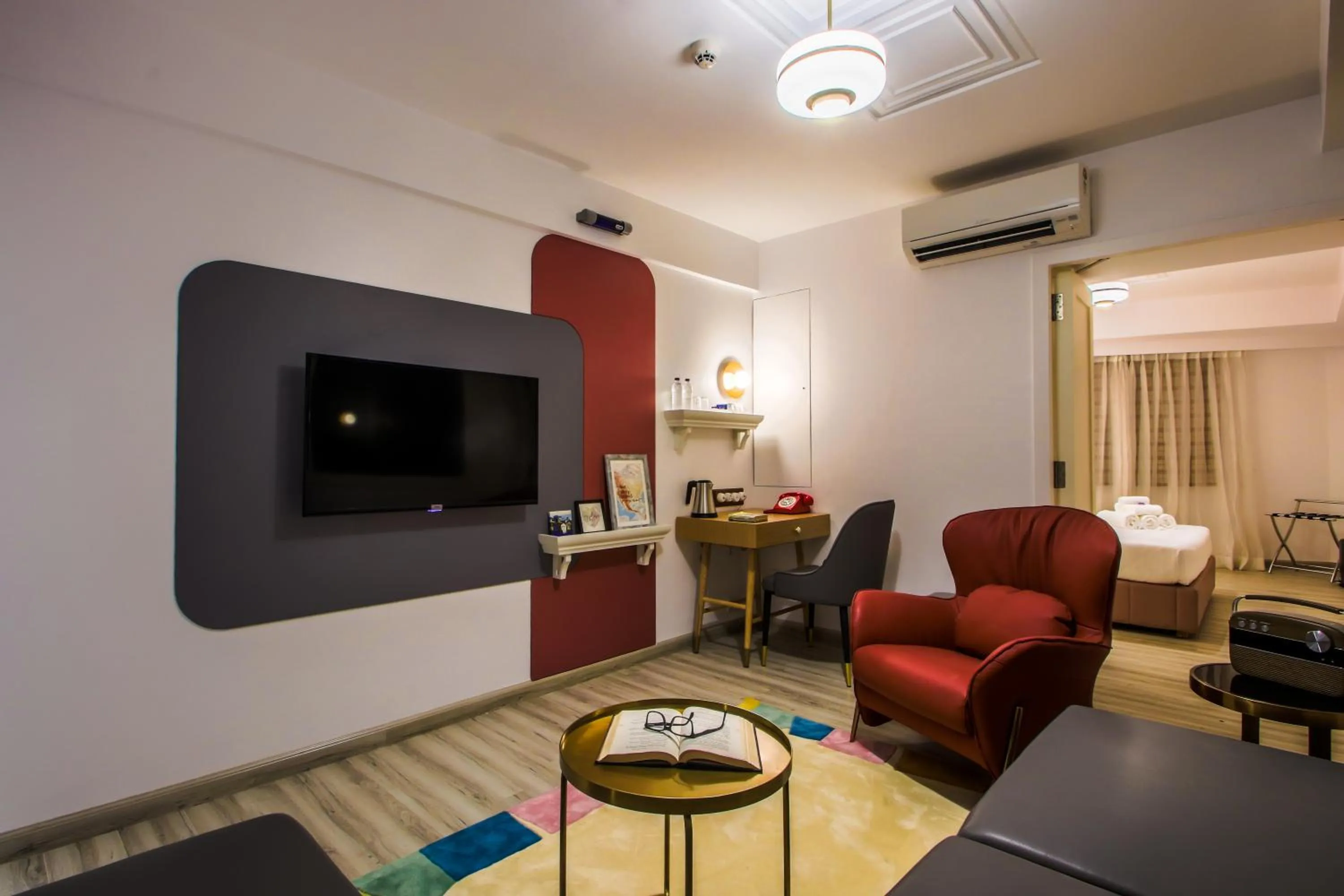 Living room in T24 Retro