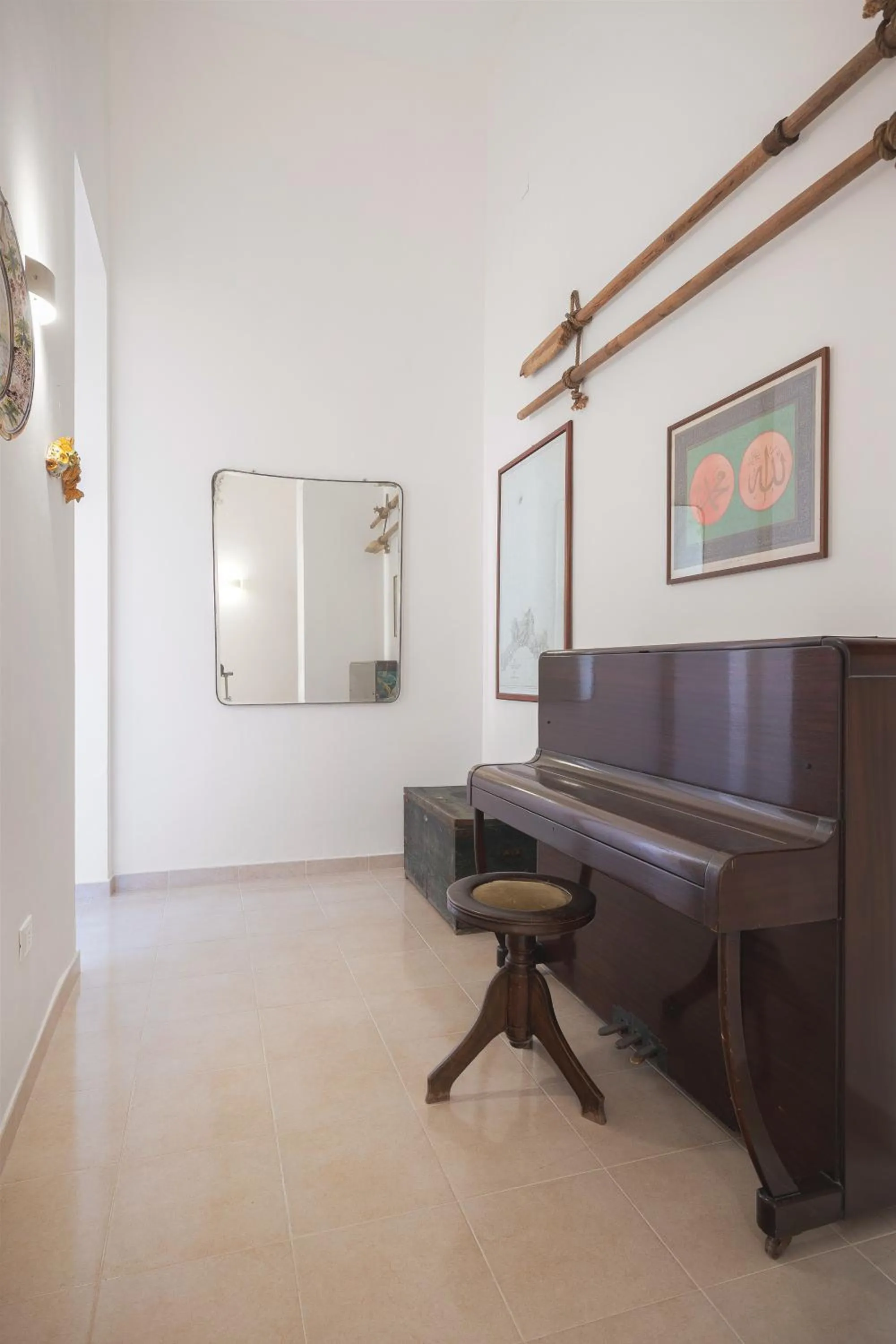 Decorative detail in Villa Edera Rental Room