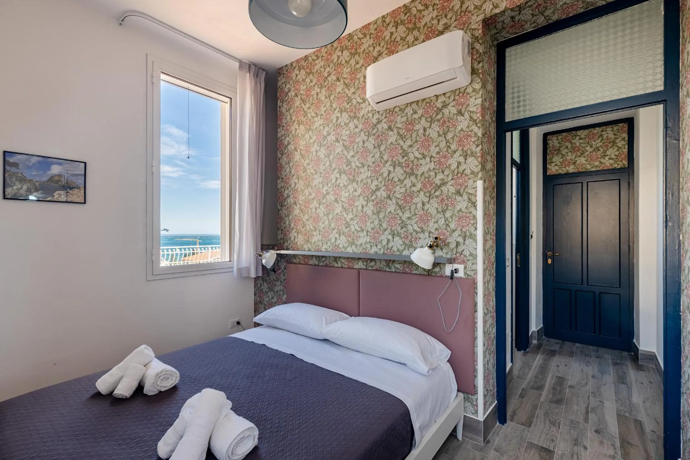 Bed in Villa Edera Rental Room