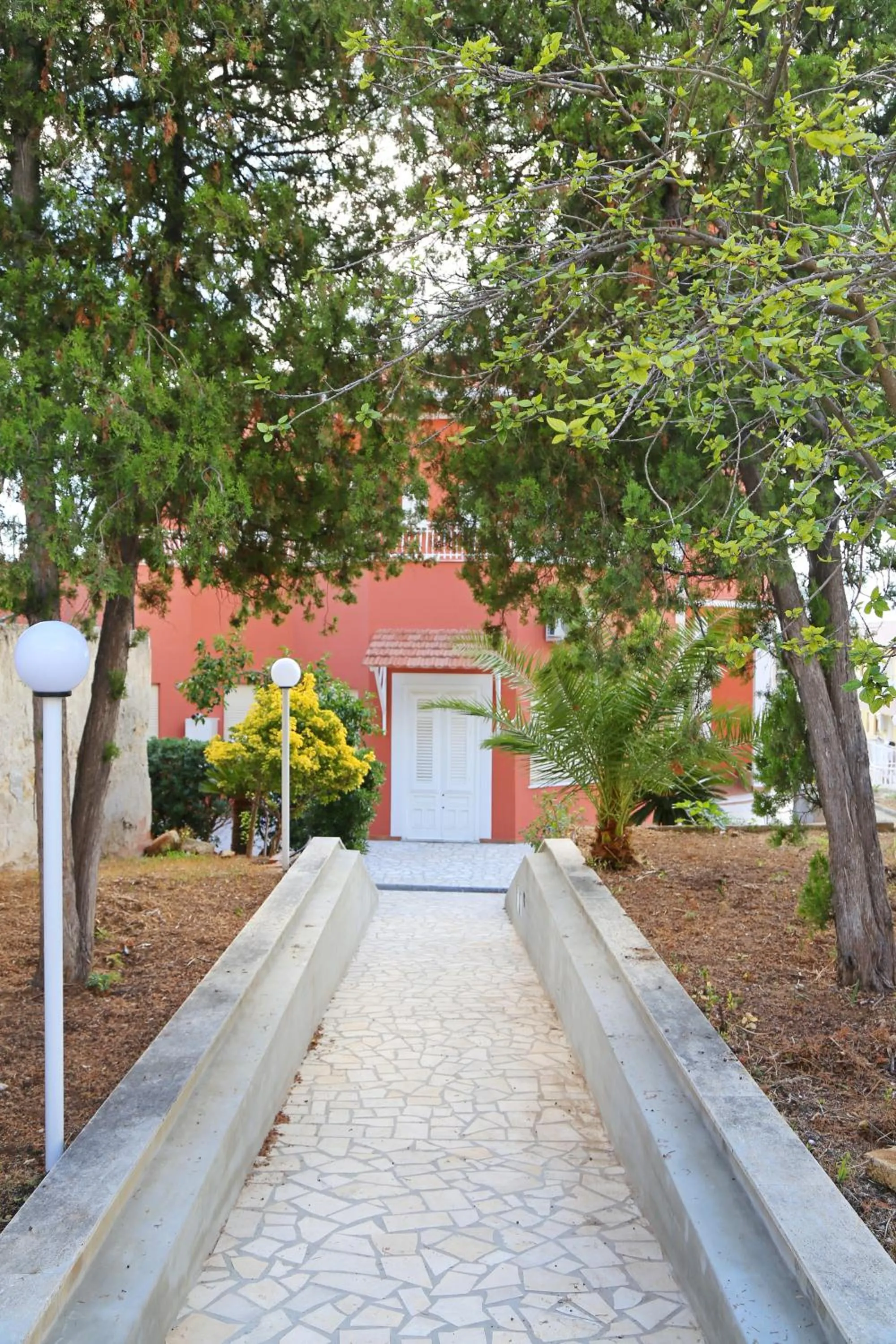 Property building in Villa Edera Rental Room